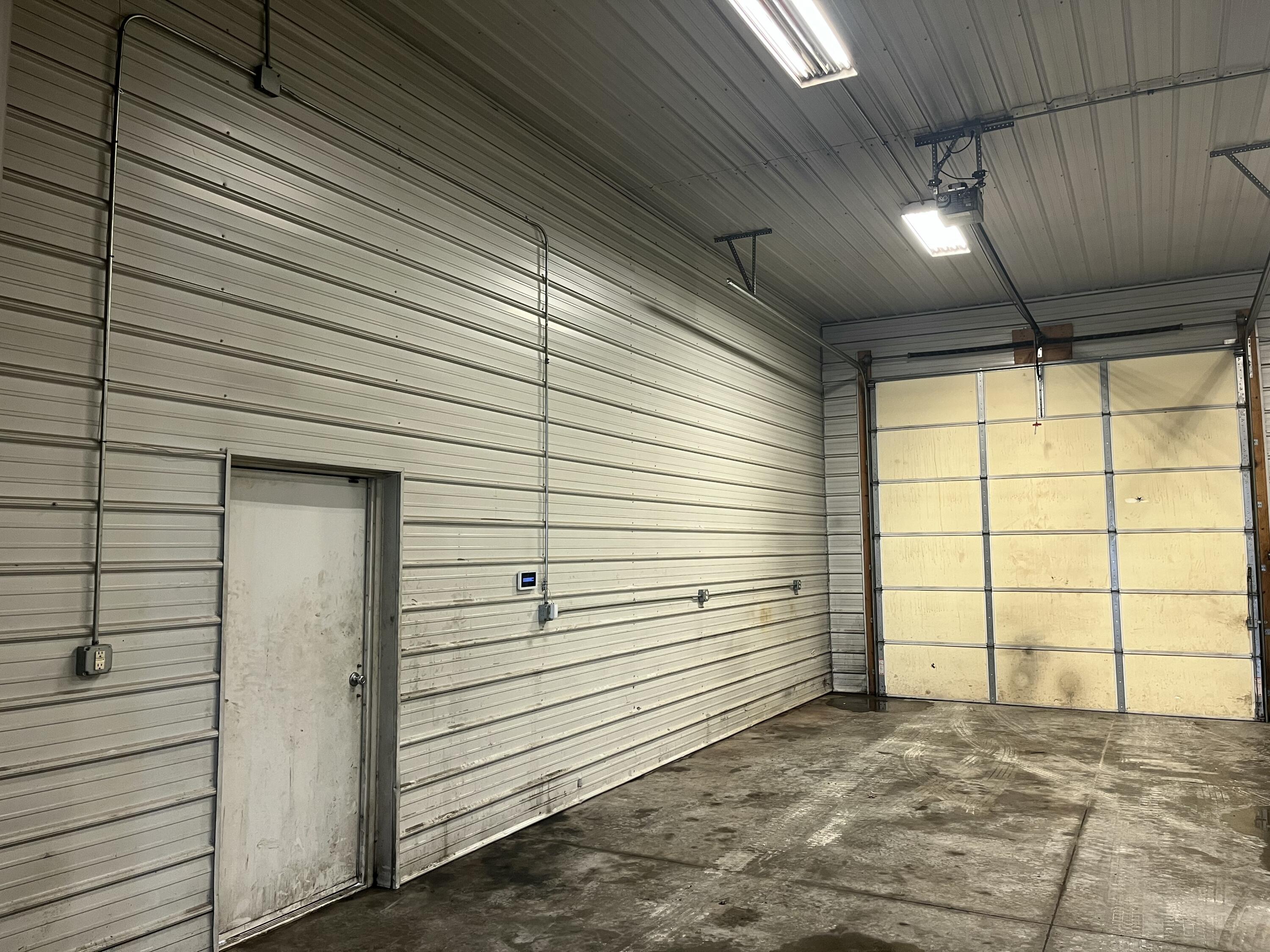 Photo 10 - Commercial Lease for sale – 828  Commercial Street  Marshfield, MO