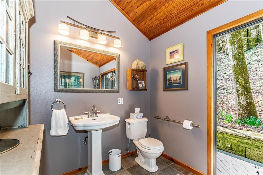 Photo 26 - Residential for sale – 11346  Farm Road 2285   Seligman, MO