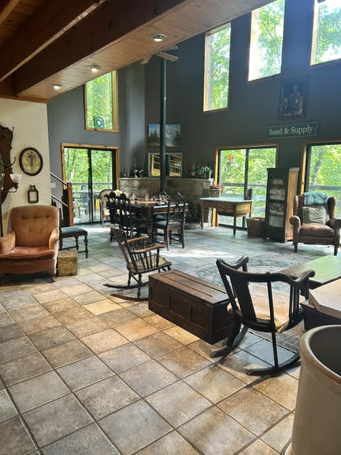 Photo 16 - Residential for sale – 11346  Farm Road 2285   Seligman, MO