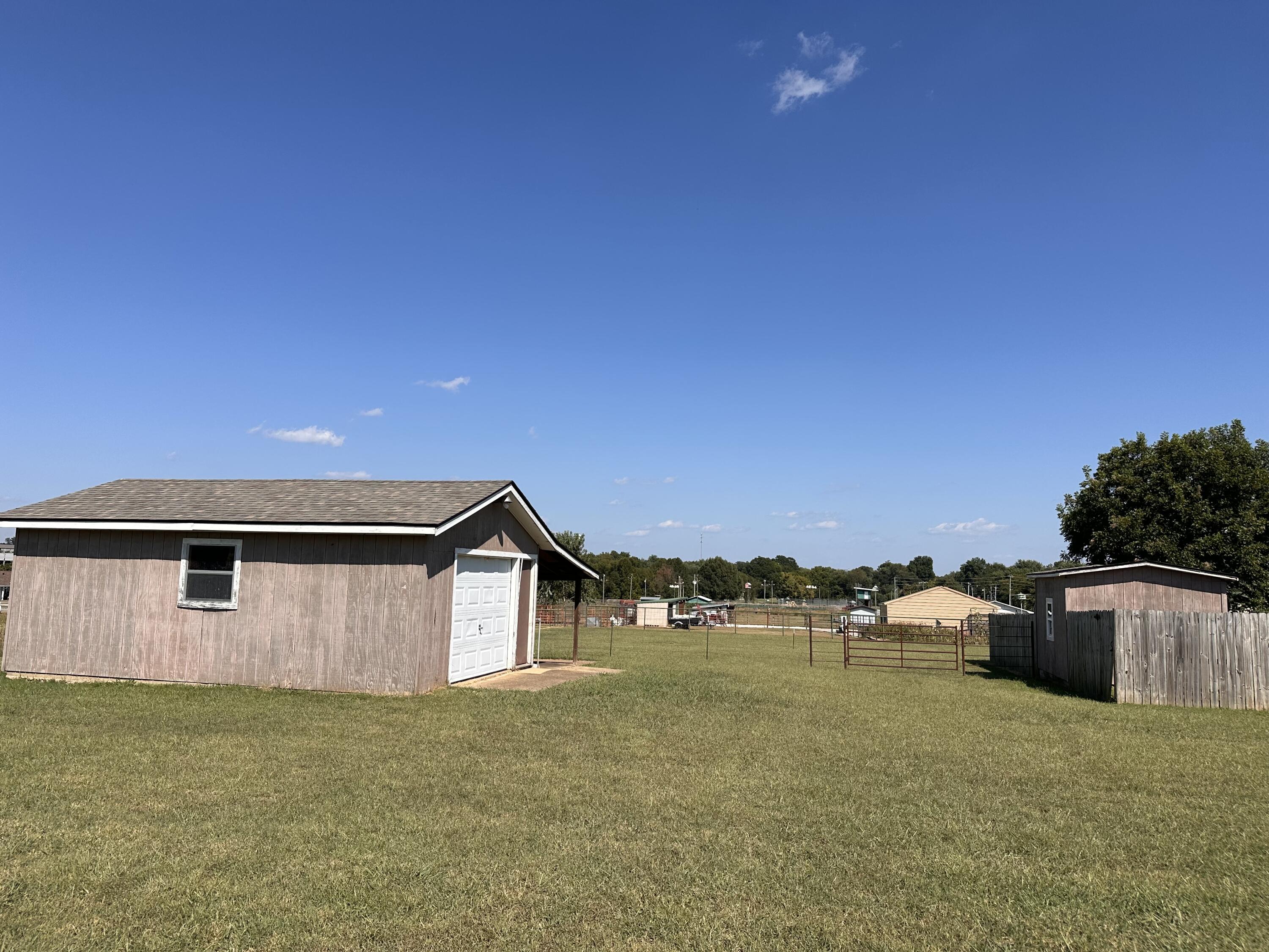 Photo 4 - Residential for sale – 509  Butler Avenue  Green Forest, AR