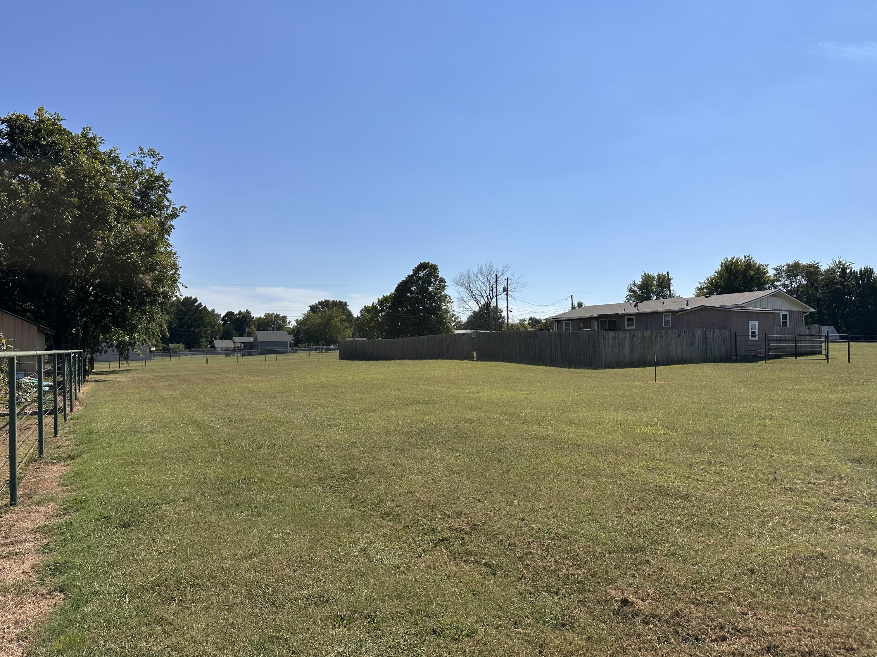 Photo 12 - Residential for sale – 509  Butler Avenue  Green Forest, AR