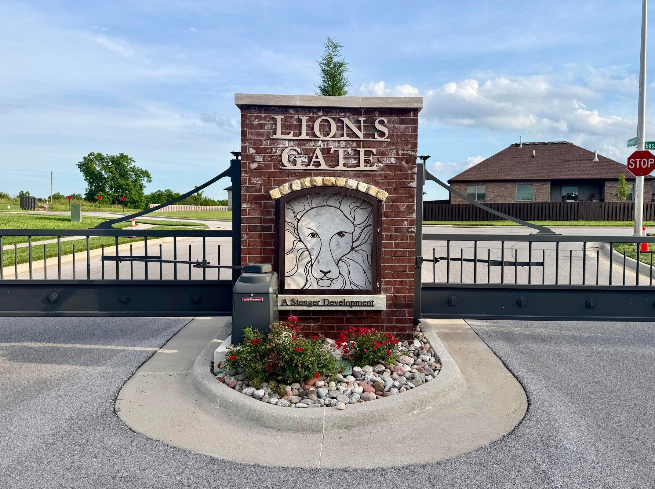 Photo 53 - Residential for sale – 1365 W Gaslight Drive  Springfield, MO