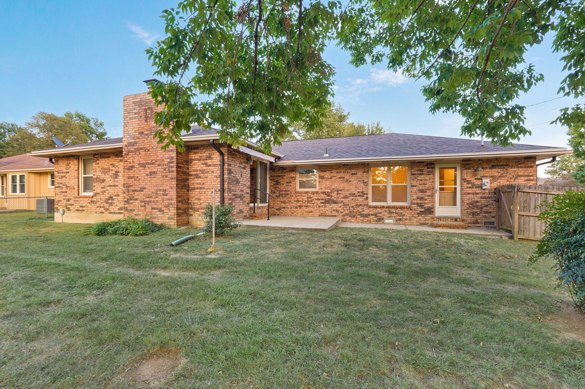 Photo 8 - Residential for sale – 3343 S Virginia Avenue  Springfield, MO
