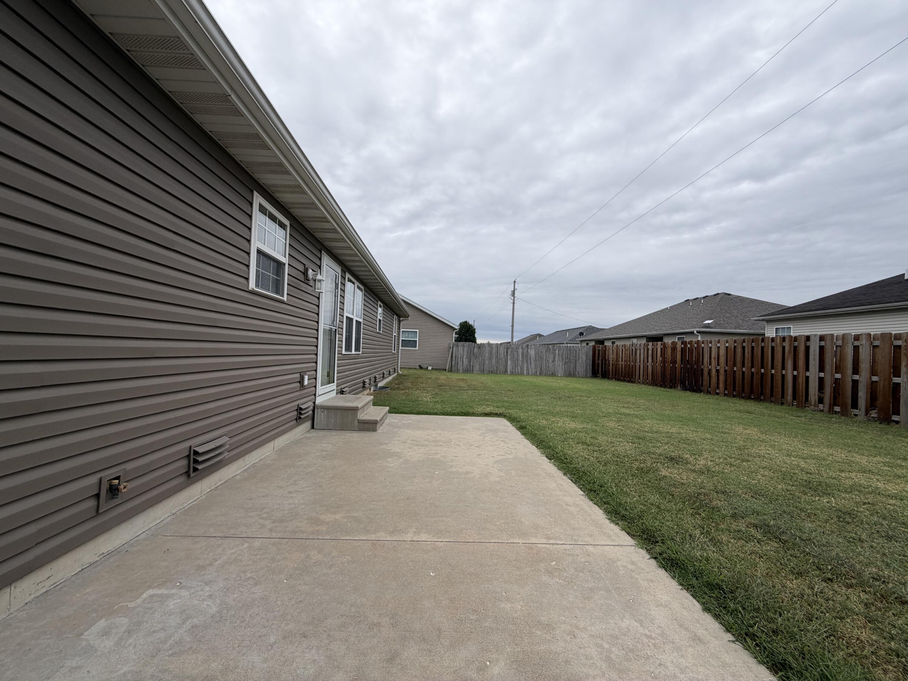 Photo 40 - Residential for sale – 820 W Stewart Street  Bolivar, MO