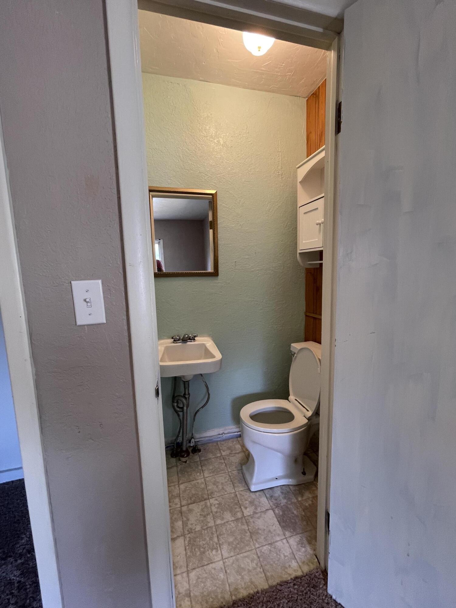 Photo 14 - Residential for sale – 109 E Lillian Avenue  Crane, MO