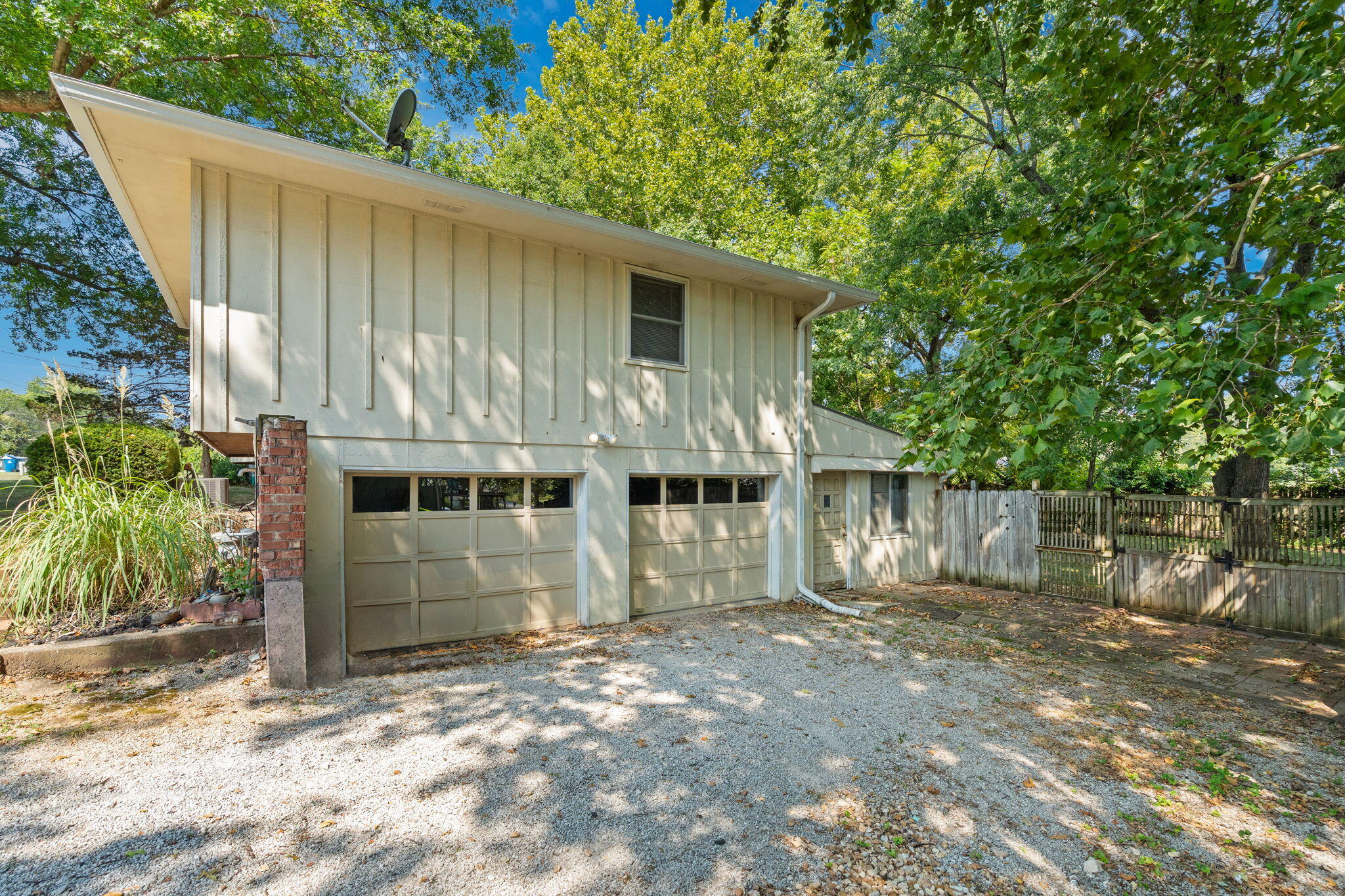 Photo 2 - Residential for sale – 137 E Ritter Street  Republic, MO