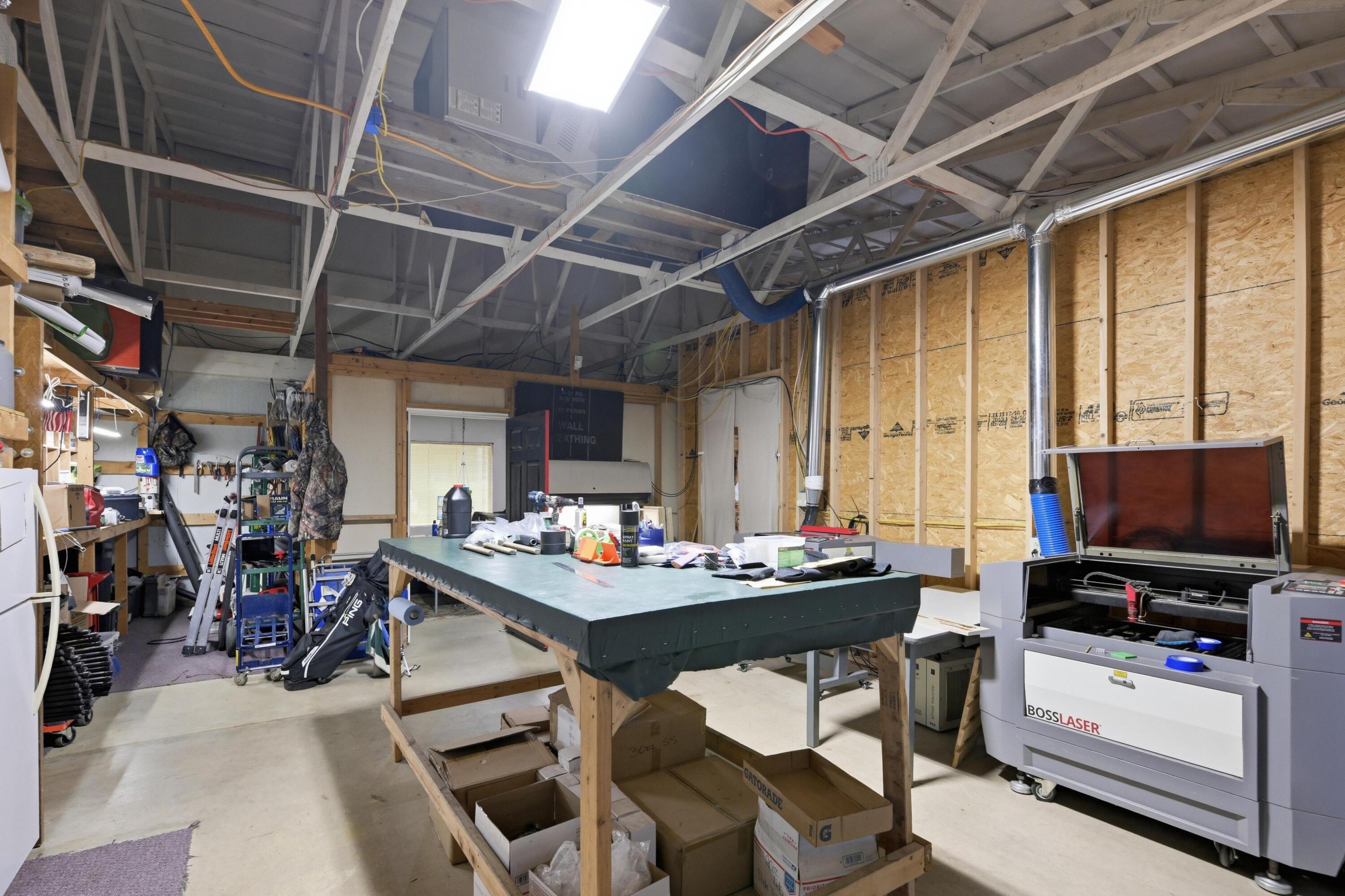 Photo 9 - Commercial Sale for sale – 7837  Gateway Drive  Neosho, MO