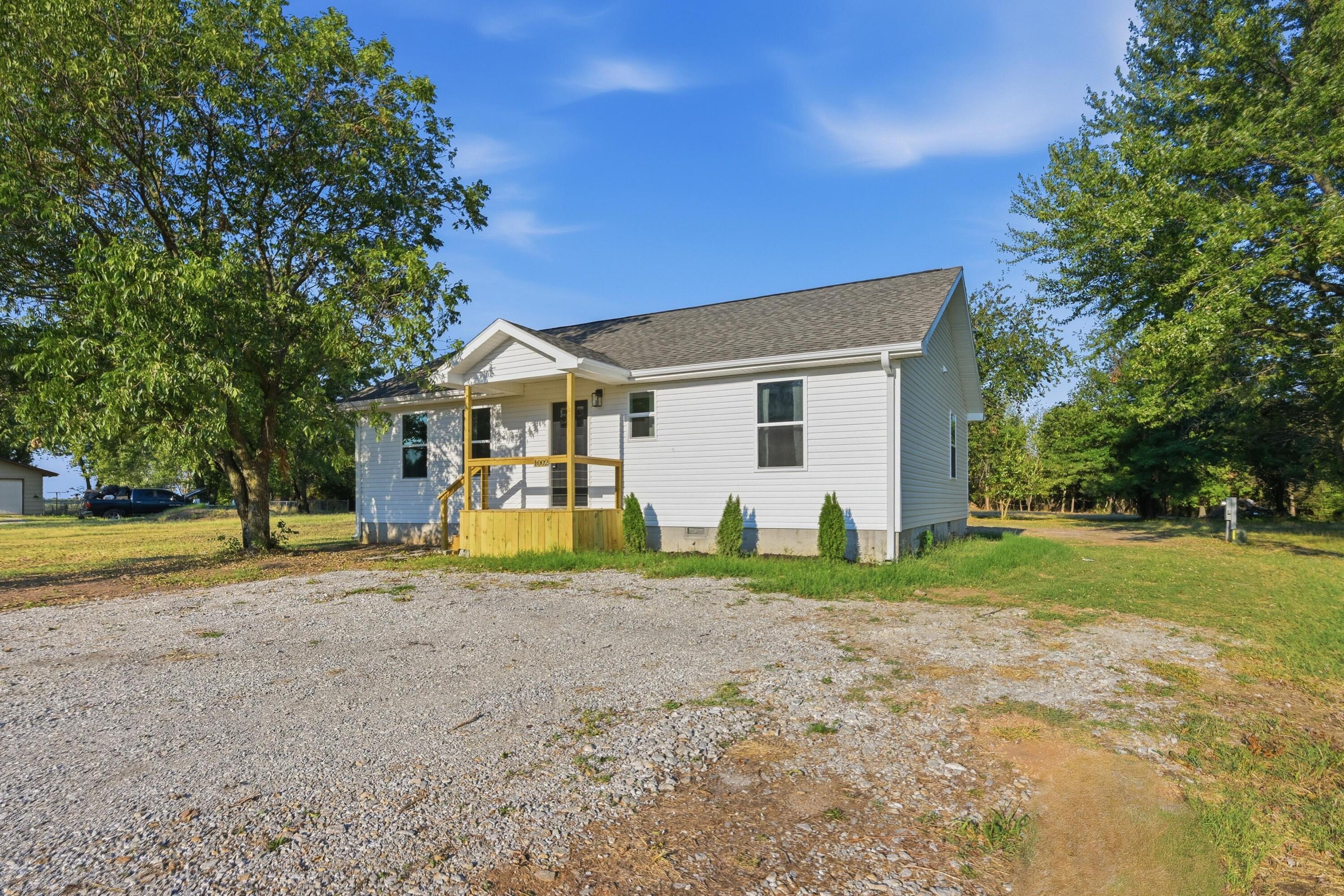 Photo 2 - Residential for sale – 1002  Granby Miners Road  Granby, MO