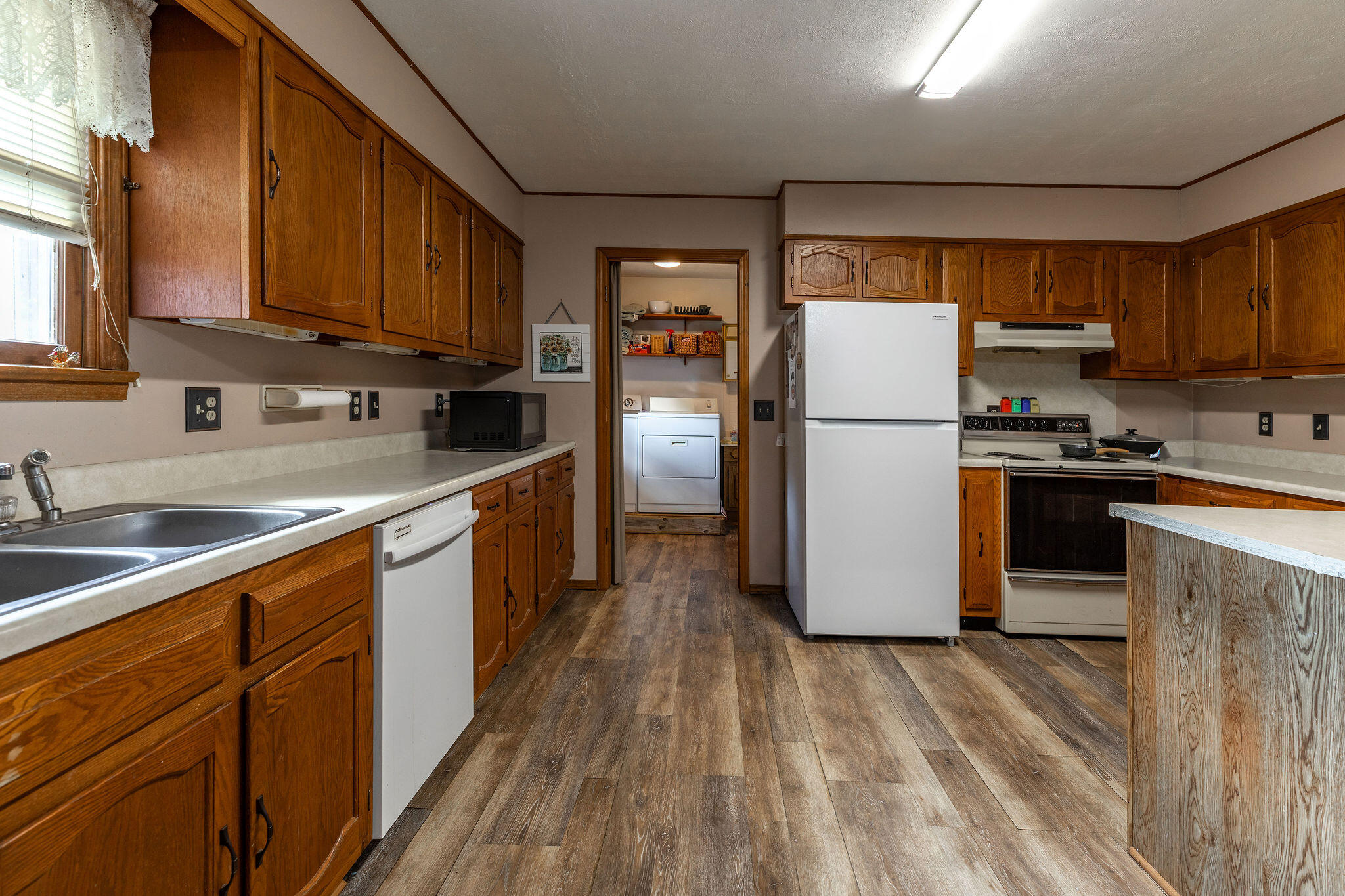 Photo 3 - Residential for sale – 201  Judy Street  Branson, MO