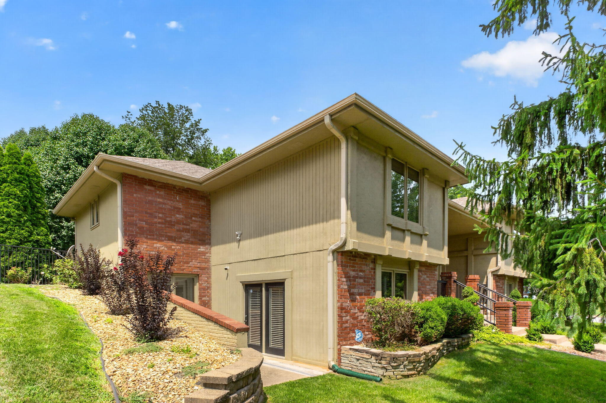 Photo 3 - Residential for sale – 5809 S Clay Avenue  Springfield, MO