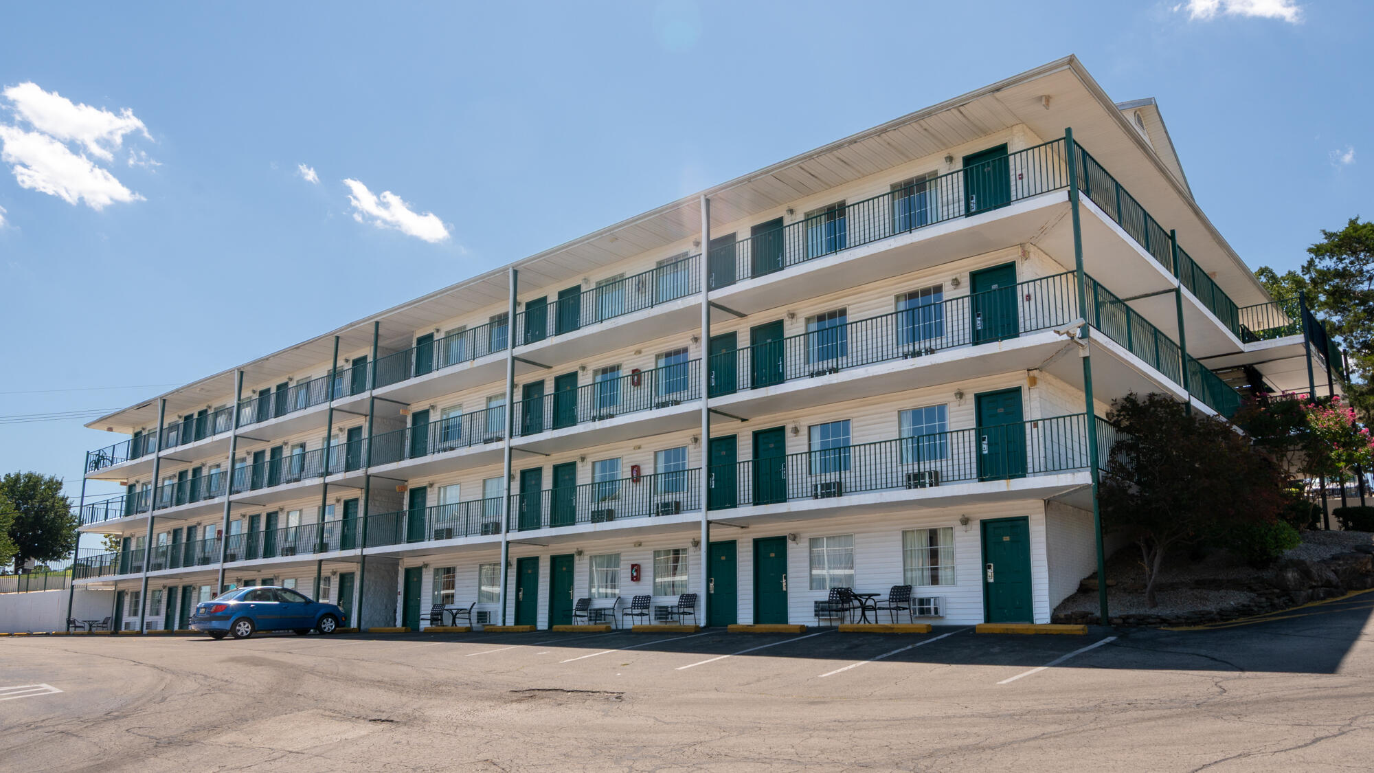 Commercial Sale for sale – 450  State Highway 165   Branson, MO