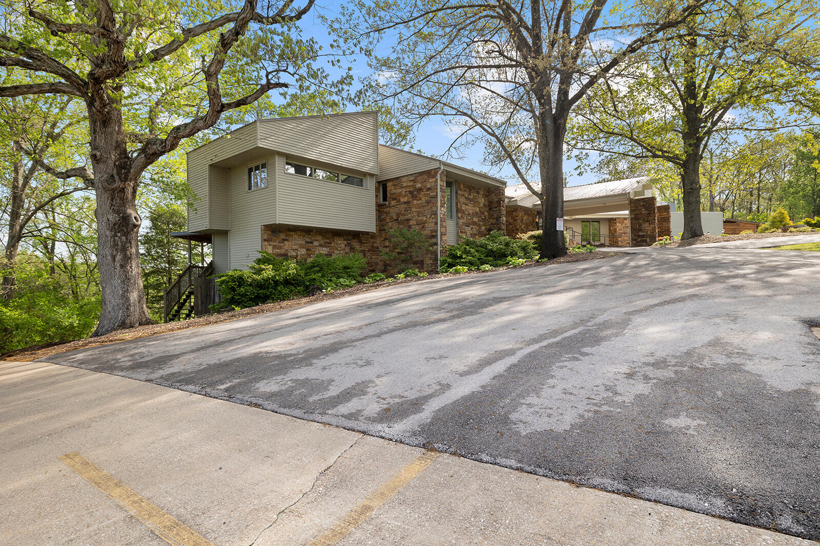 Commercial Sale for sale – 381 W Guin Nixa, MO