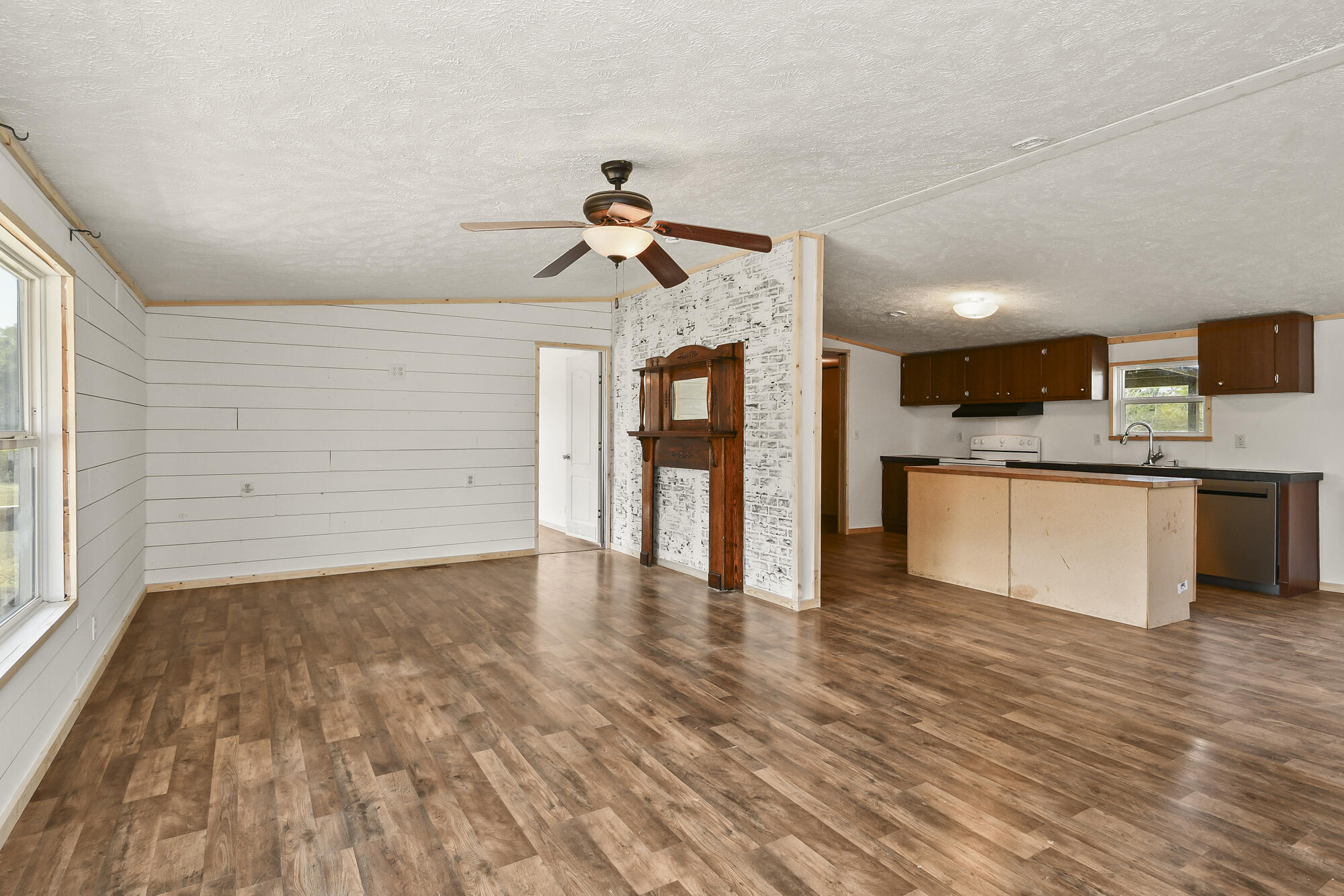 Photo 11 - Residential for sale – 130  Maple Drive  Conway, MO