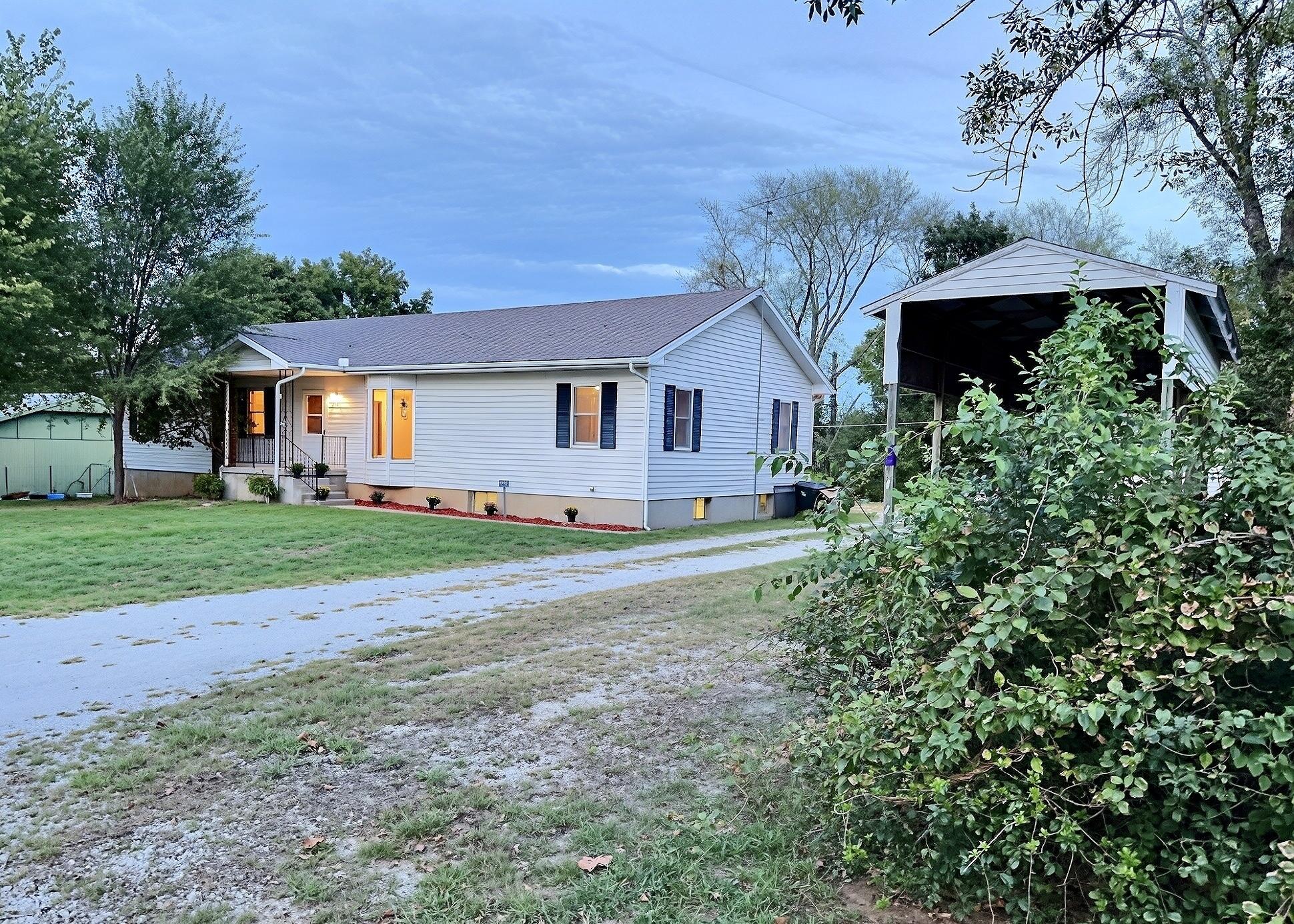 Photo 8 - Residential for sale – 1232 N Tucker Street  Nevada, MO