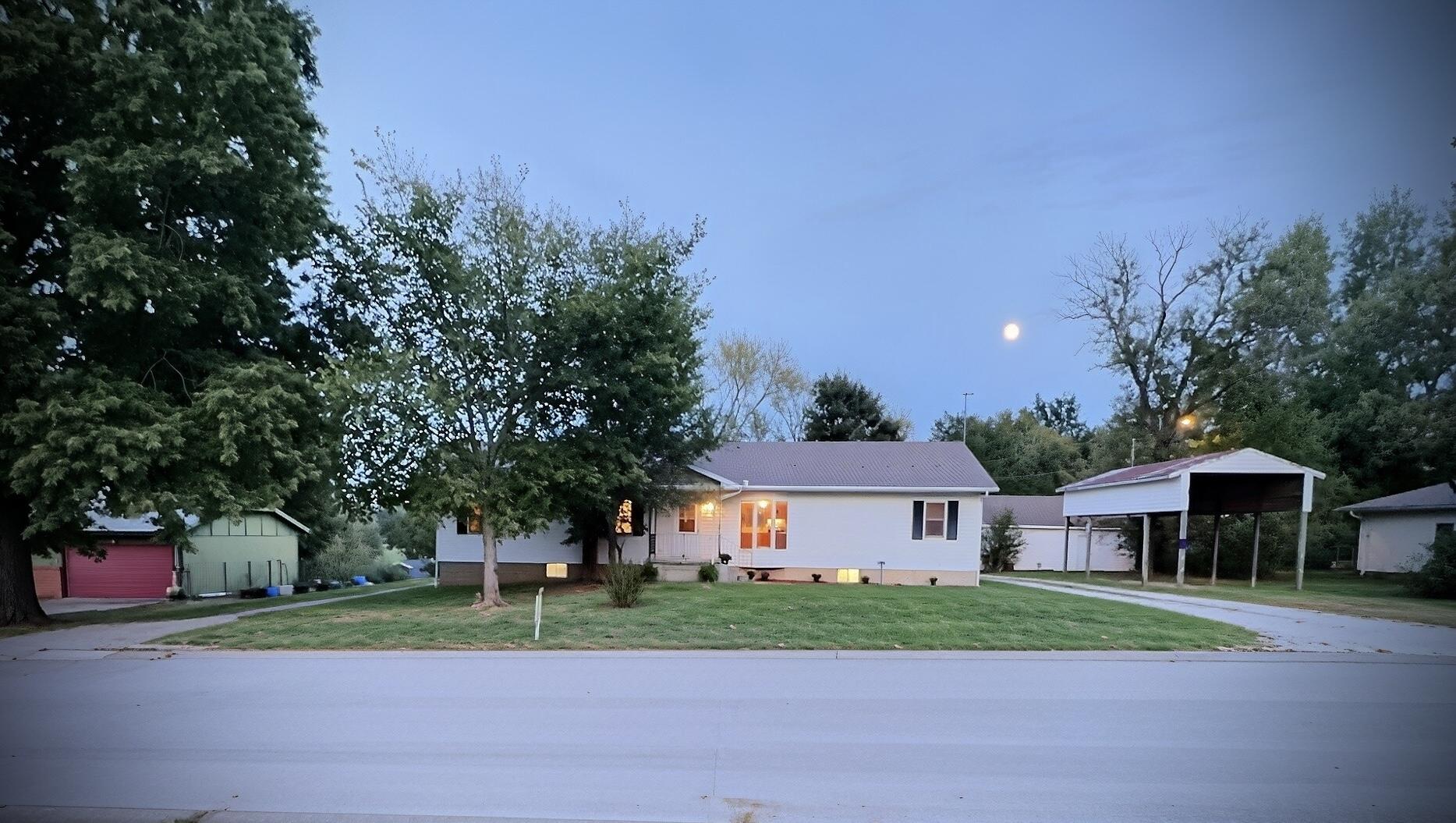 Photo 9 - Residential for sale – 1232 N Tucker Street  Nevada, MO