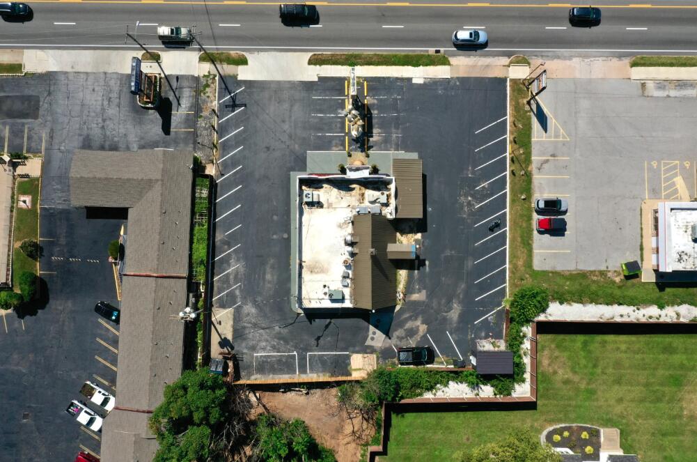Photo 8 - Commercial Sale for sale – 2058 S Glenstone Avenue  Springfield, MO
