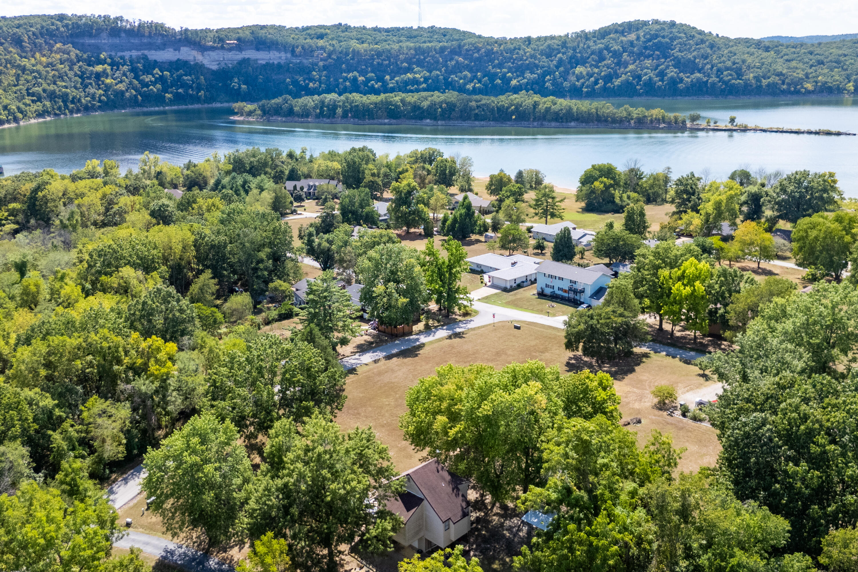 Photo 5 - Residential for sale – 1208  Bear Den   Galena, MO