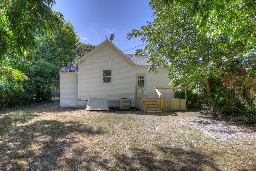 Photo 4 - Residential for sale – 2017 S Pearl Avenue  Joplin, MO