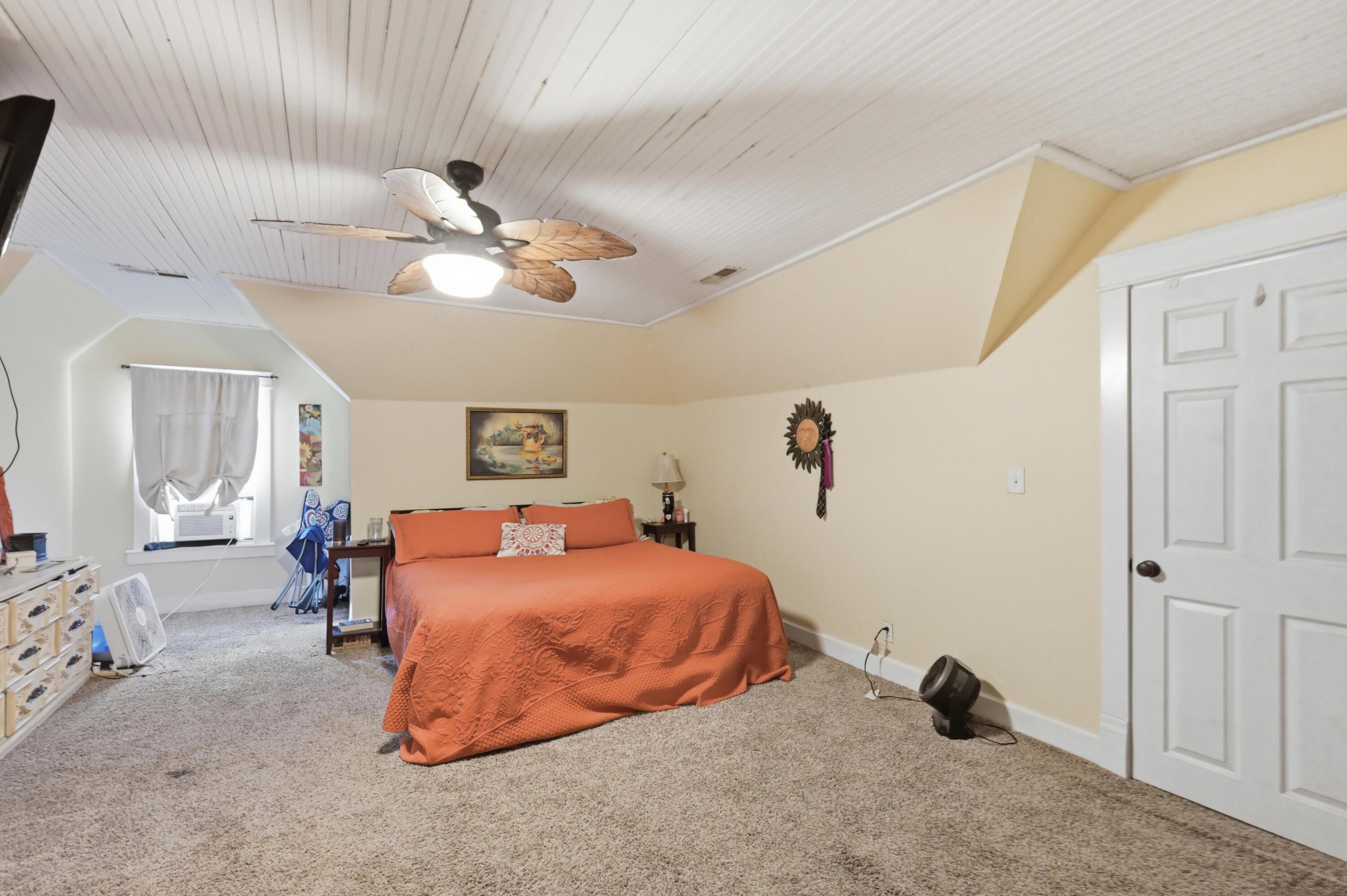 Photo 33 - Residential for sale – 828 S High Street  Neosho, MO