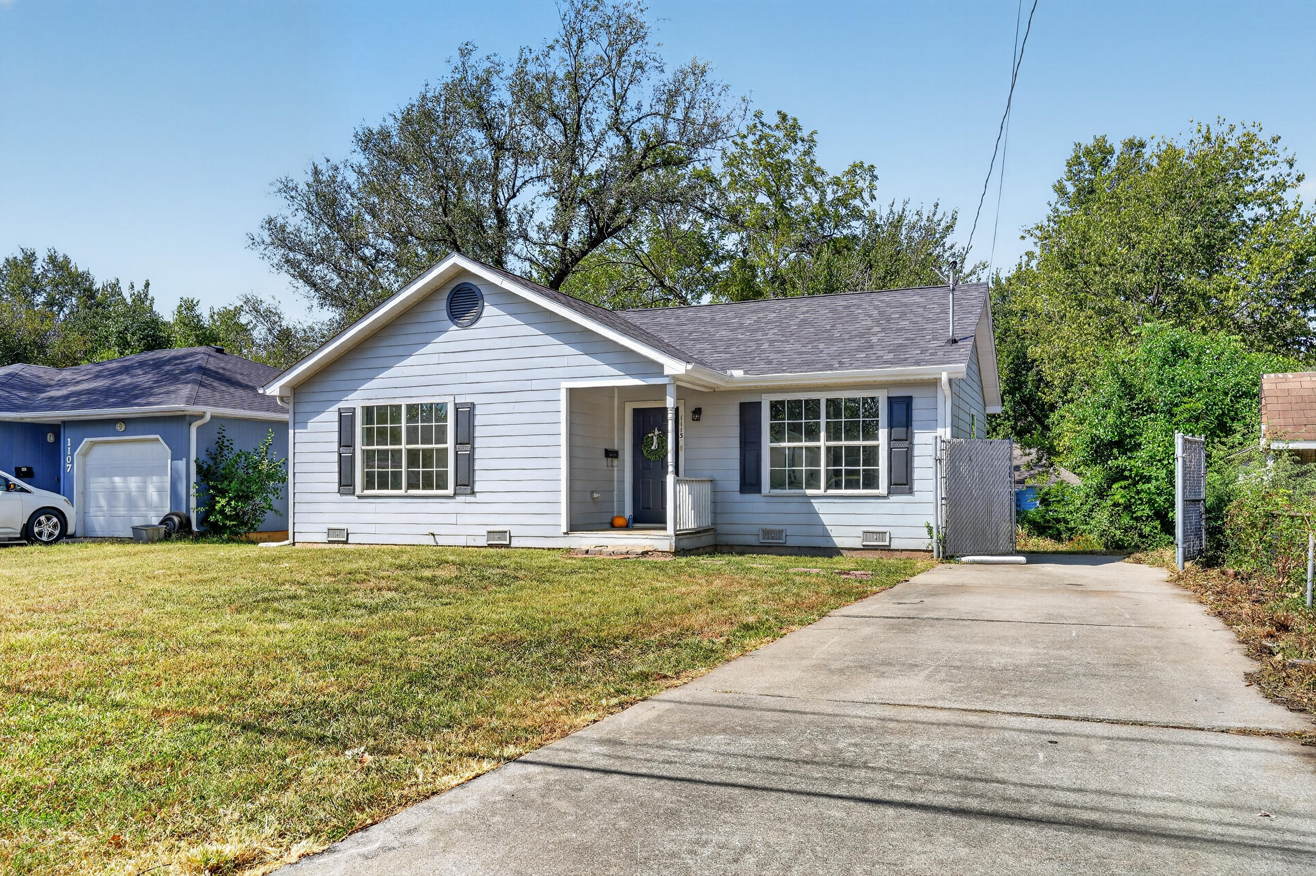 Photo 2 - Residential for sale – 1113 N Clifton Avenue  Springfield, MO