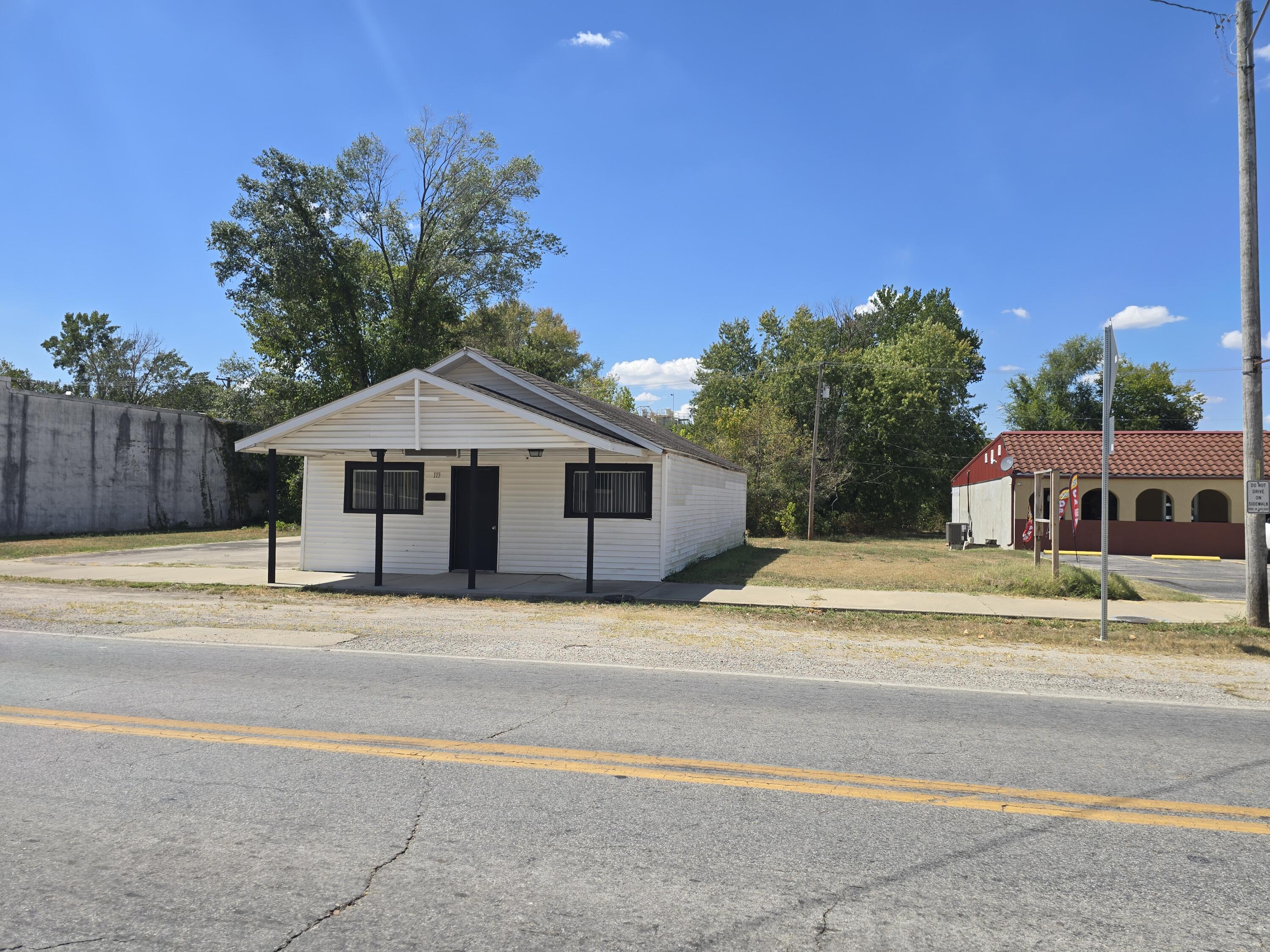 Photo 2 - Commercial Sale for sale – 111 N 3rd Street  Verona, MO