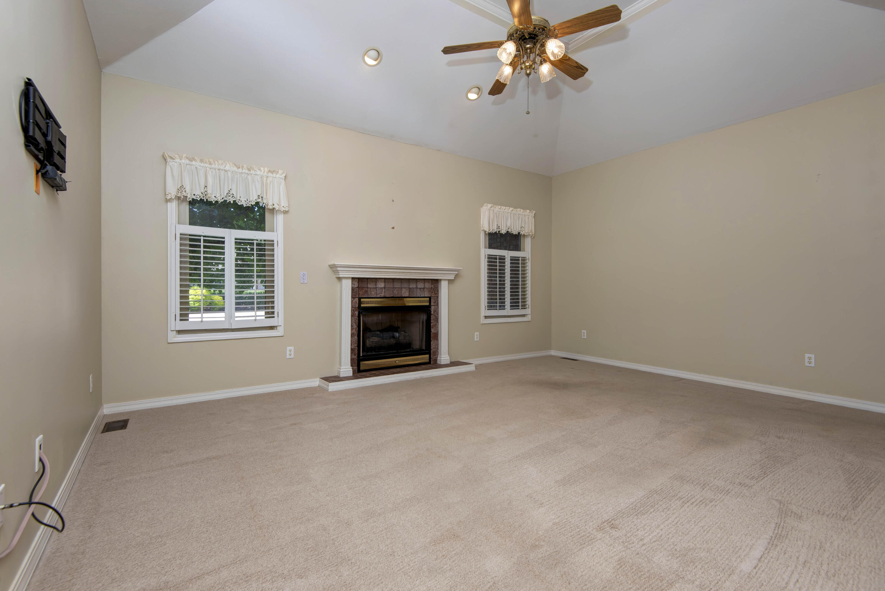 Photo 5 - Residential for sale – 8650  Interlochen Drive  Nixa, MO