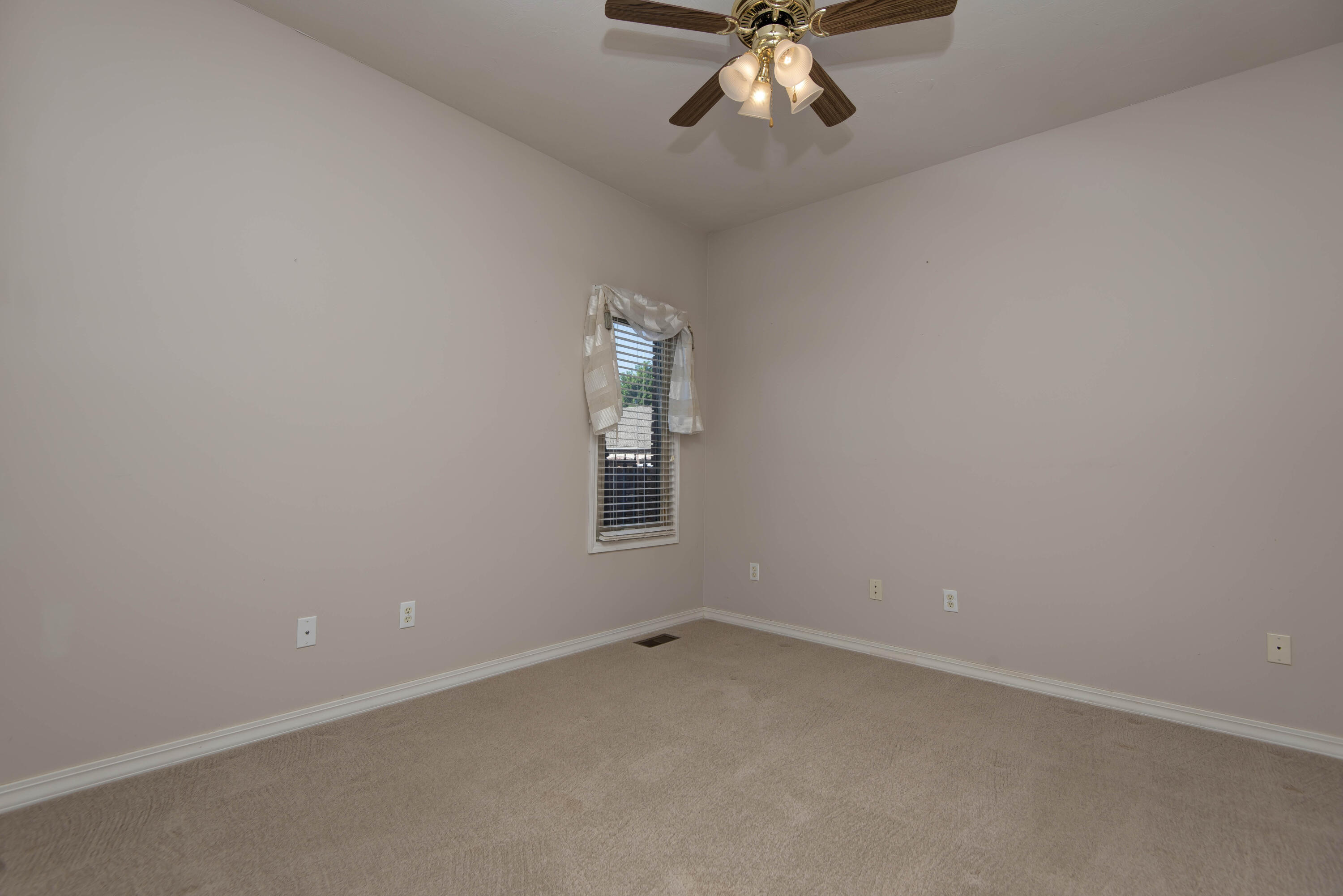 Photo 26 - Residential for sale – 8650  Interlochen Drive  Nixa, MO