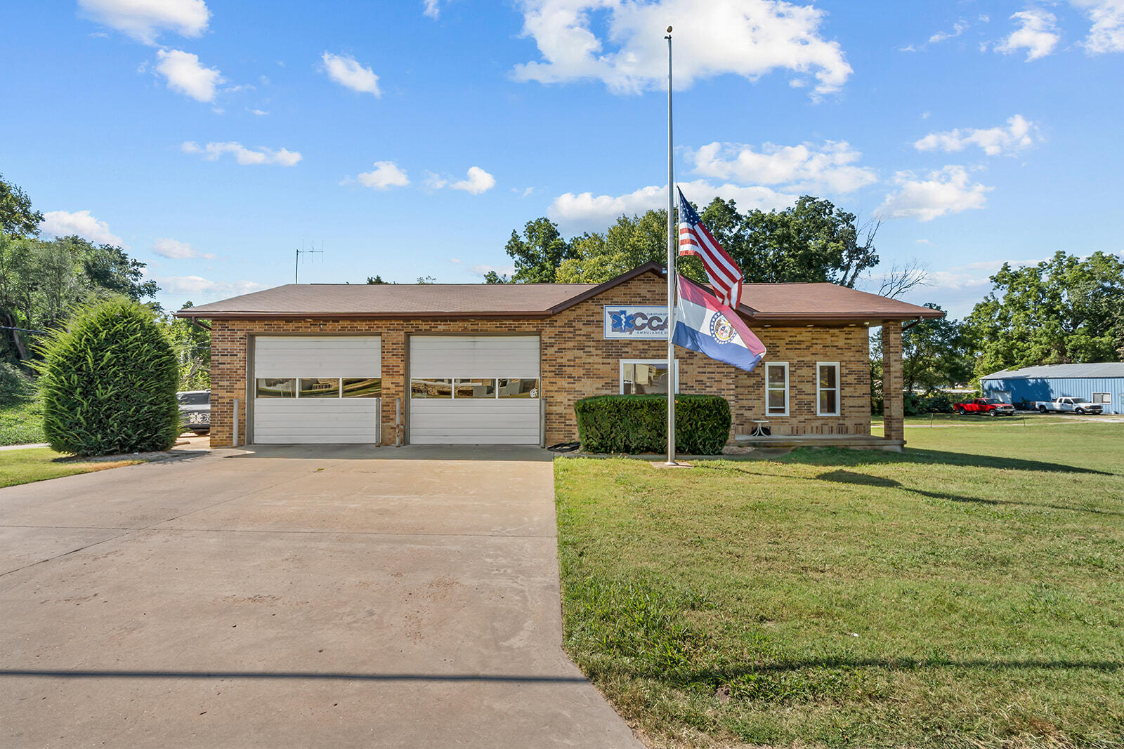 Photo 2 - Commercial Sale for sale – 341  North Avenue  Sparta, MO