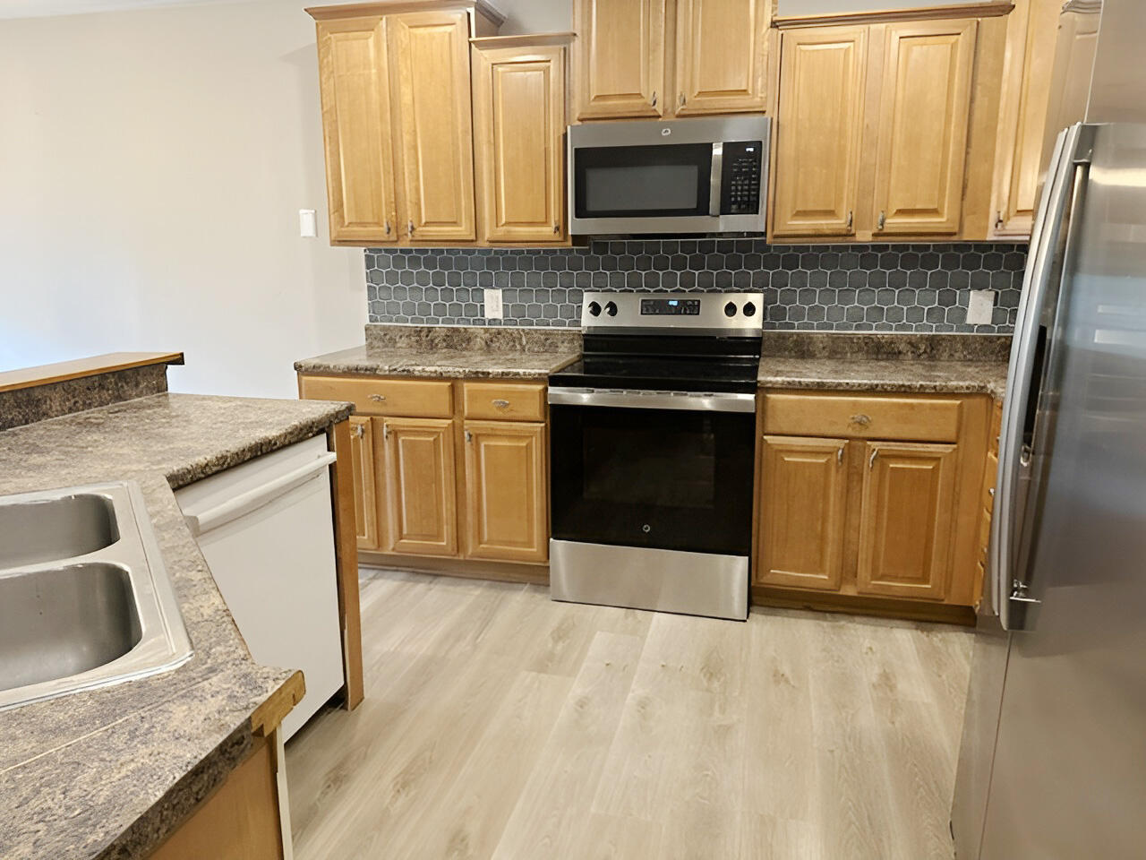 Photo 33 - Residential for sale – 819 S Southgate Drive  Nixa, MO
