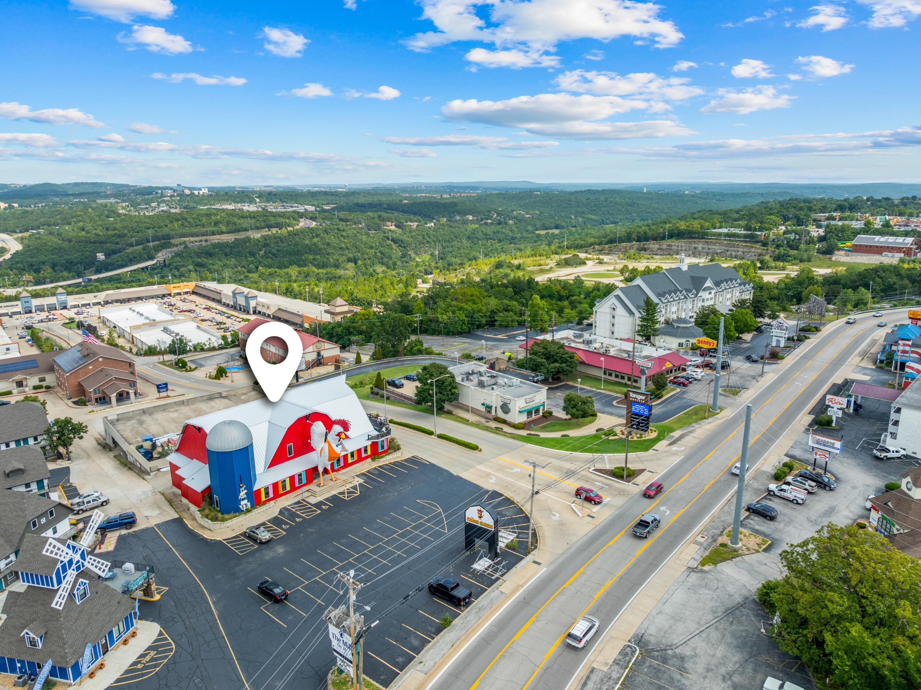 Photo 7 - Commercial Sale for sale – 2421 W 76 Country   Branson, MO