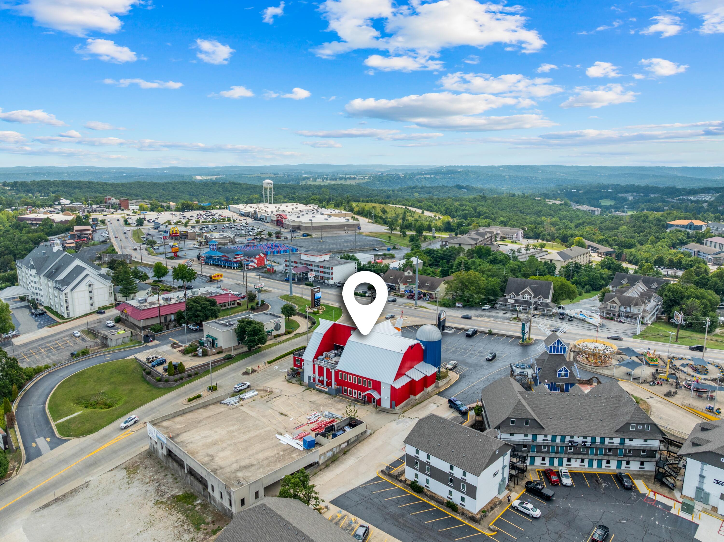 Photo 9 - Commercial Sale for sale – 2421 W 76 Country   Branson, MO
