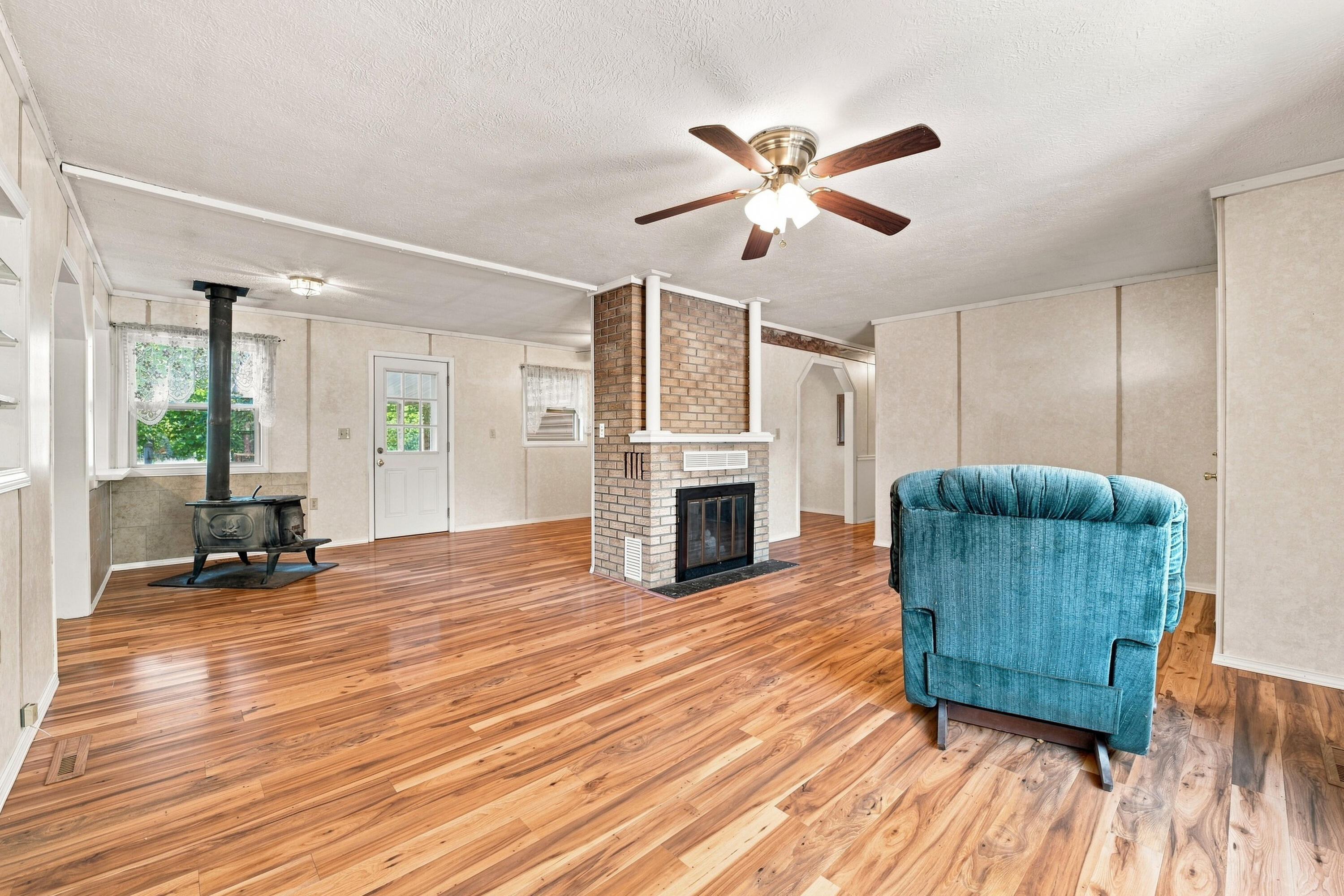 Photo 9 - Residential for sale – 4408  County Road 2420   Pomona, MO