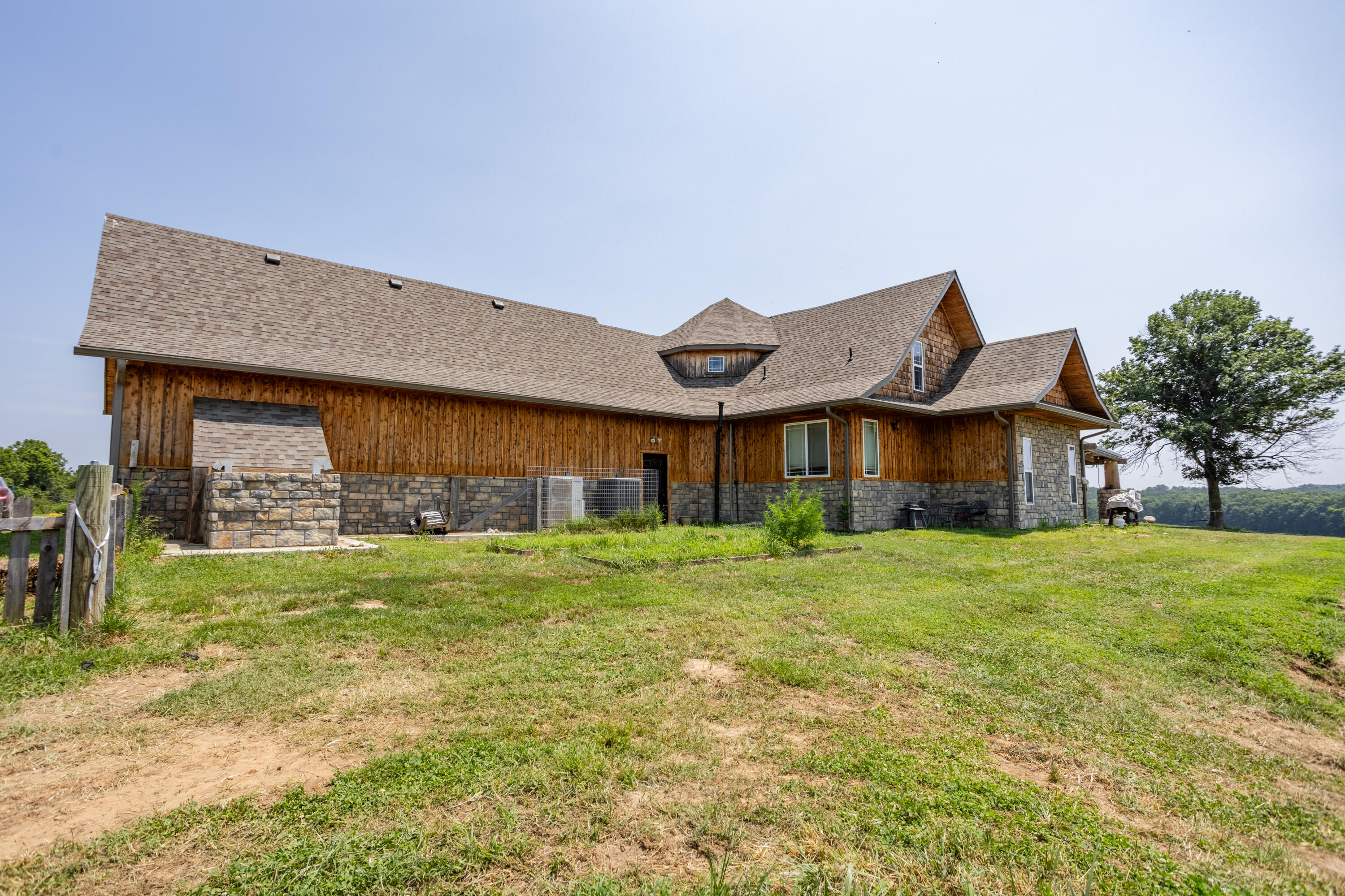 Photo 40 - Farm for sale – 1059 NE 100th Road  Sheldon, MO