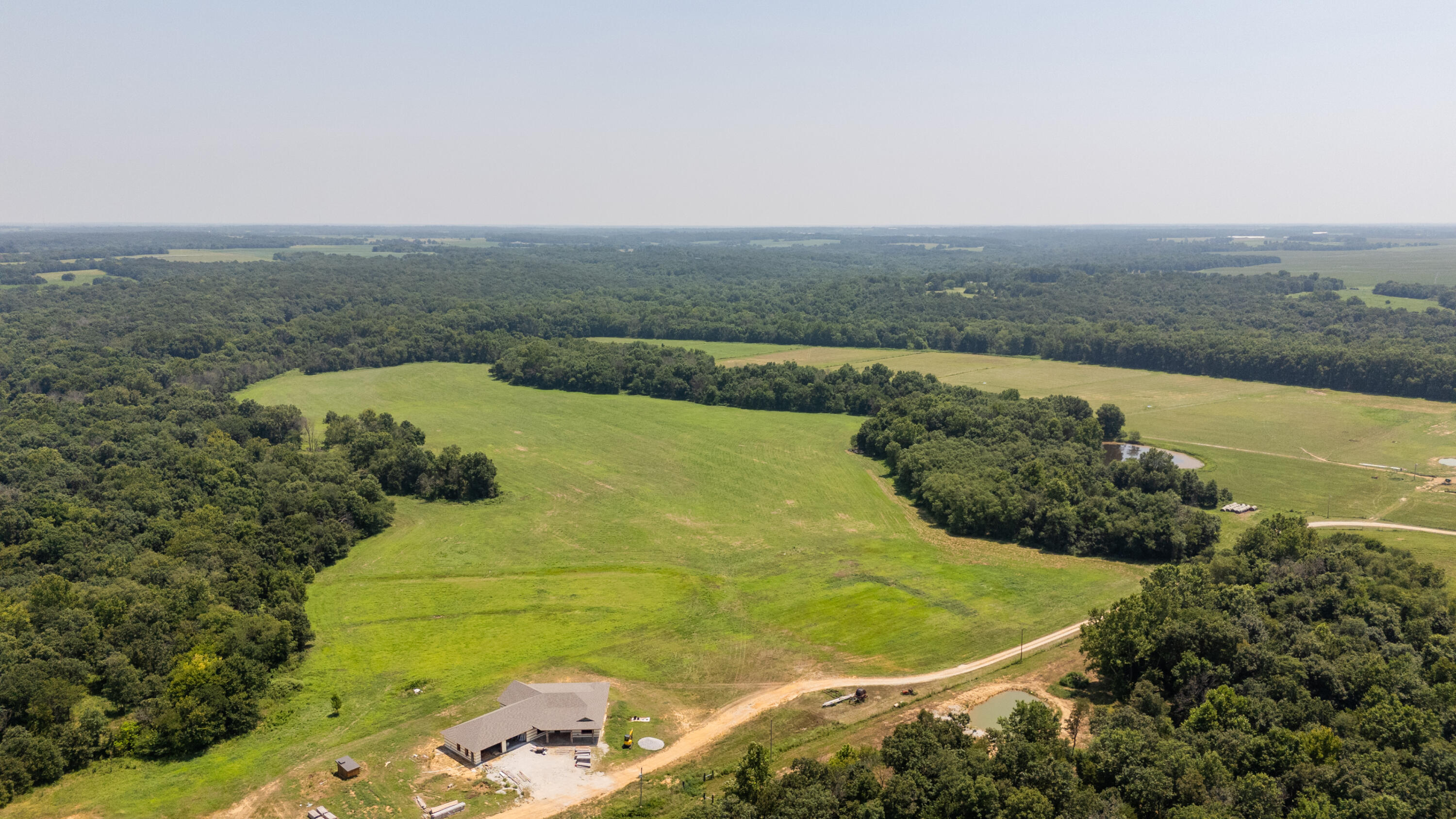 Photo 5 - Farm for sale – 1059 NE 100th Road  Sheldon, MO
