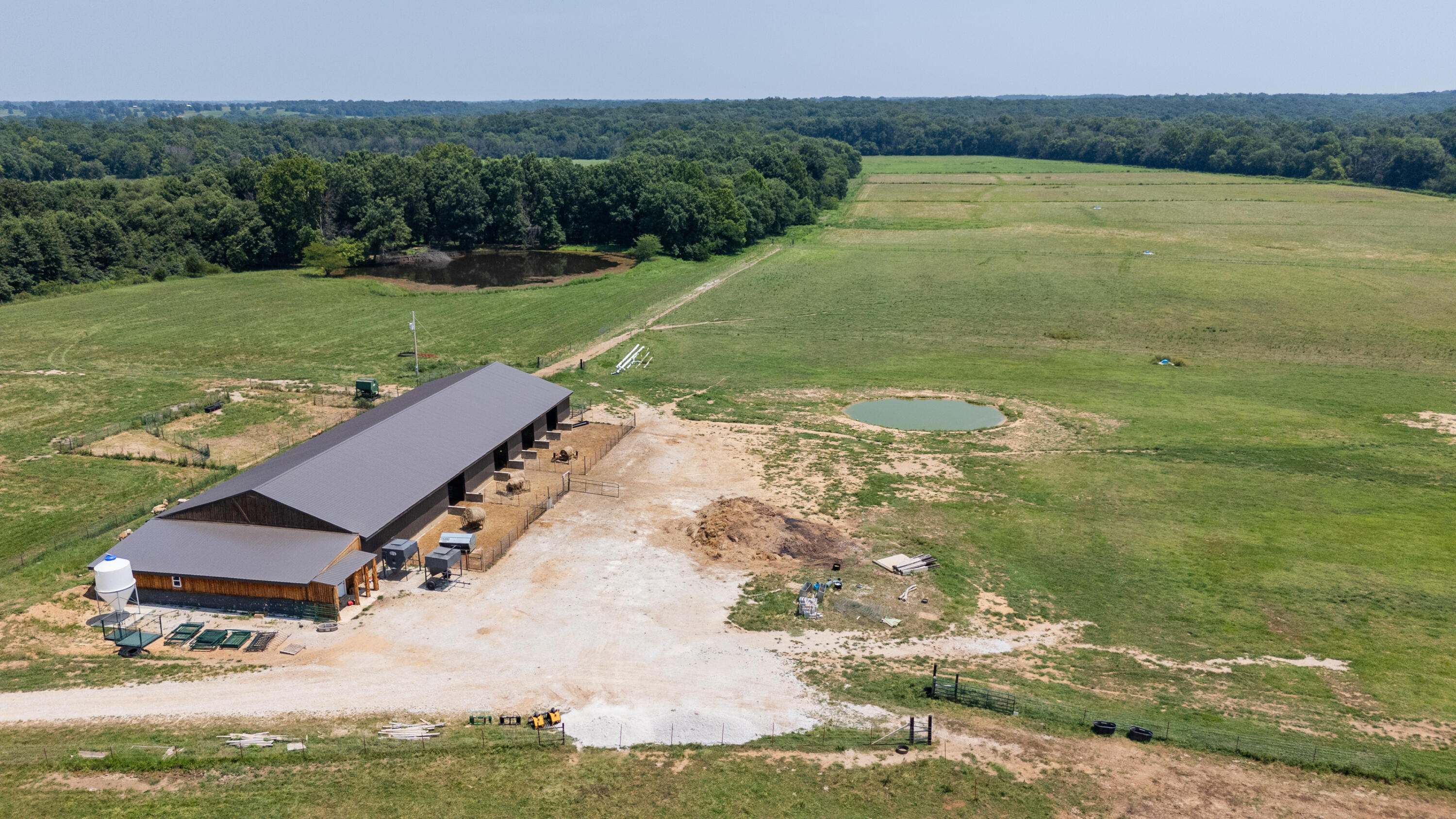 Photo 29 - Farm for sale – 1059 NE 100th Road  Sheldon, MO