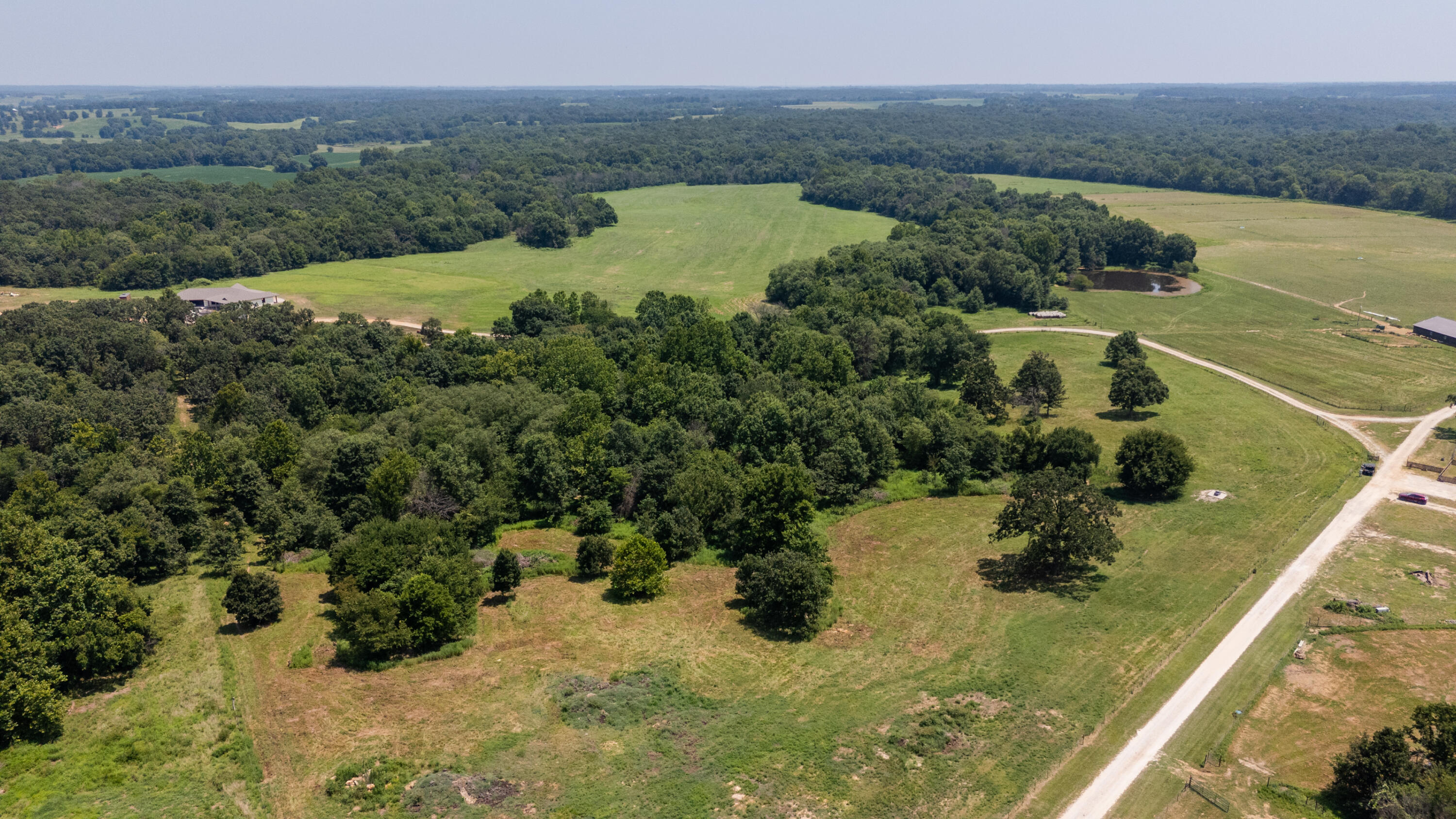 Photo 6 - Farm for sale – 1059 NE 100th Road  Sheldon, MO
