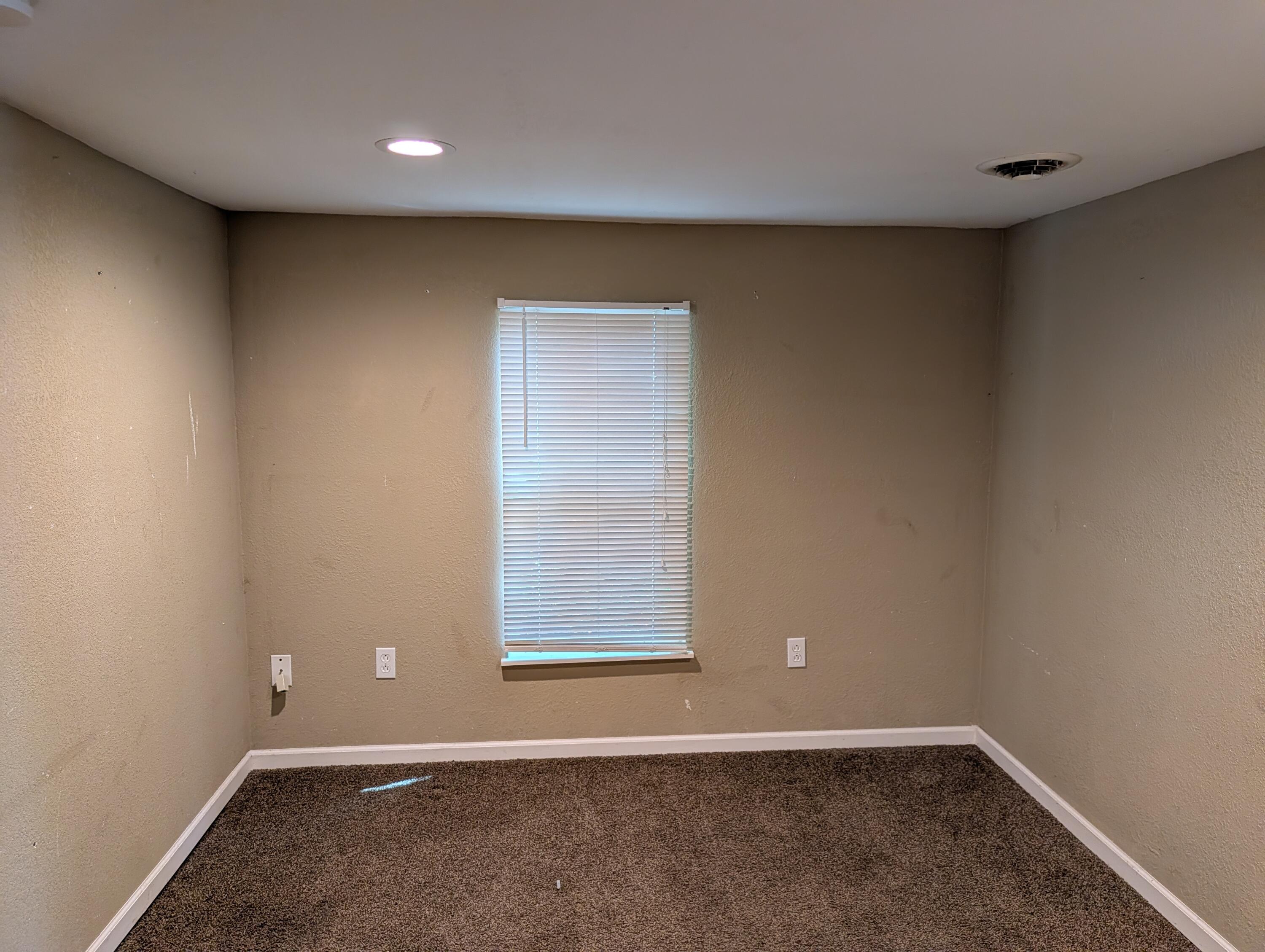 Photo 8 - Residential for sale – 1001 E Chestnut Street  Bolivar, MO