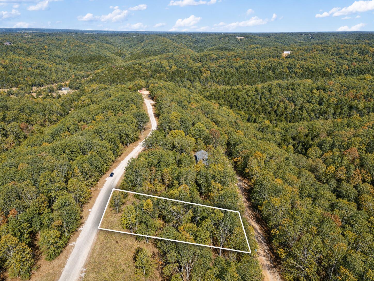 Photo 2 - Land for sale – Lot 8  Middlegate Place  Branson West, MO