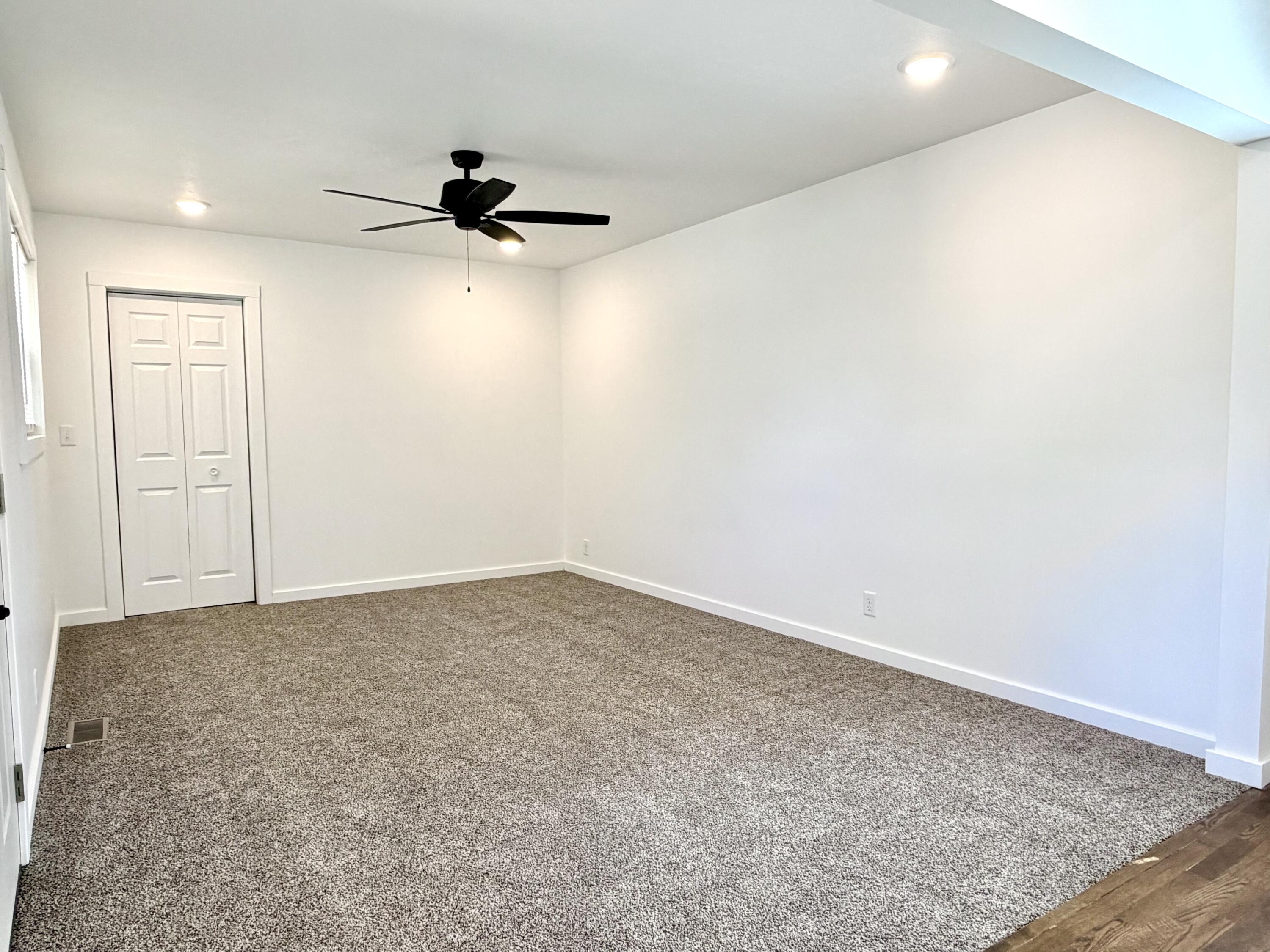 Photo 19 - Residential for sale – 1424 S Jefferson Avenue  Aurora, MO