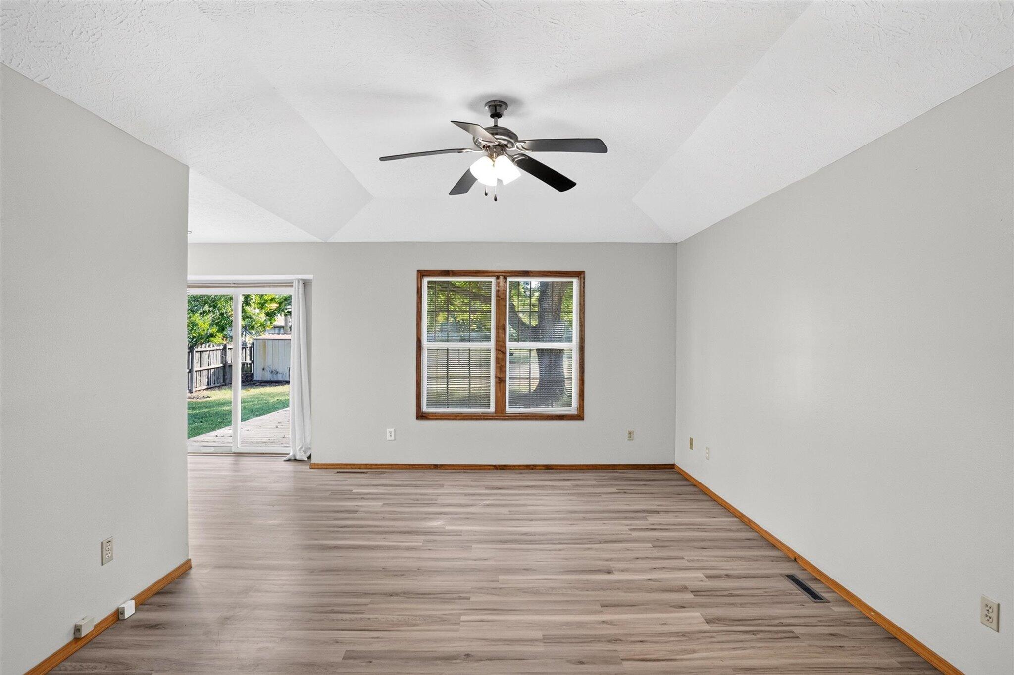 Photo 8 - Residential for sale – 3790 S Colgate Avenue  Springfield, MO