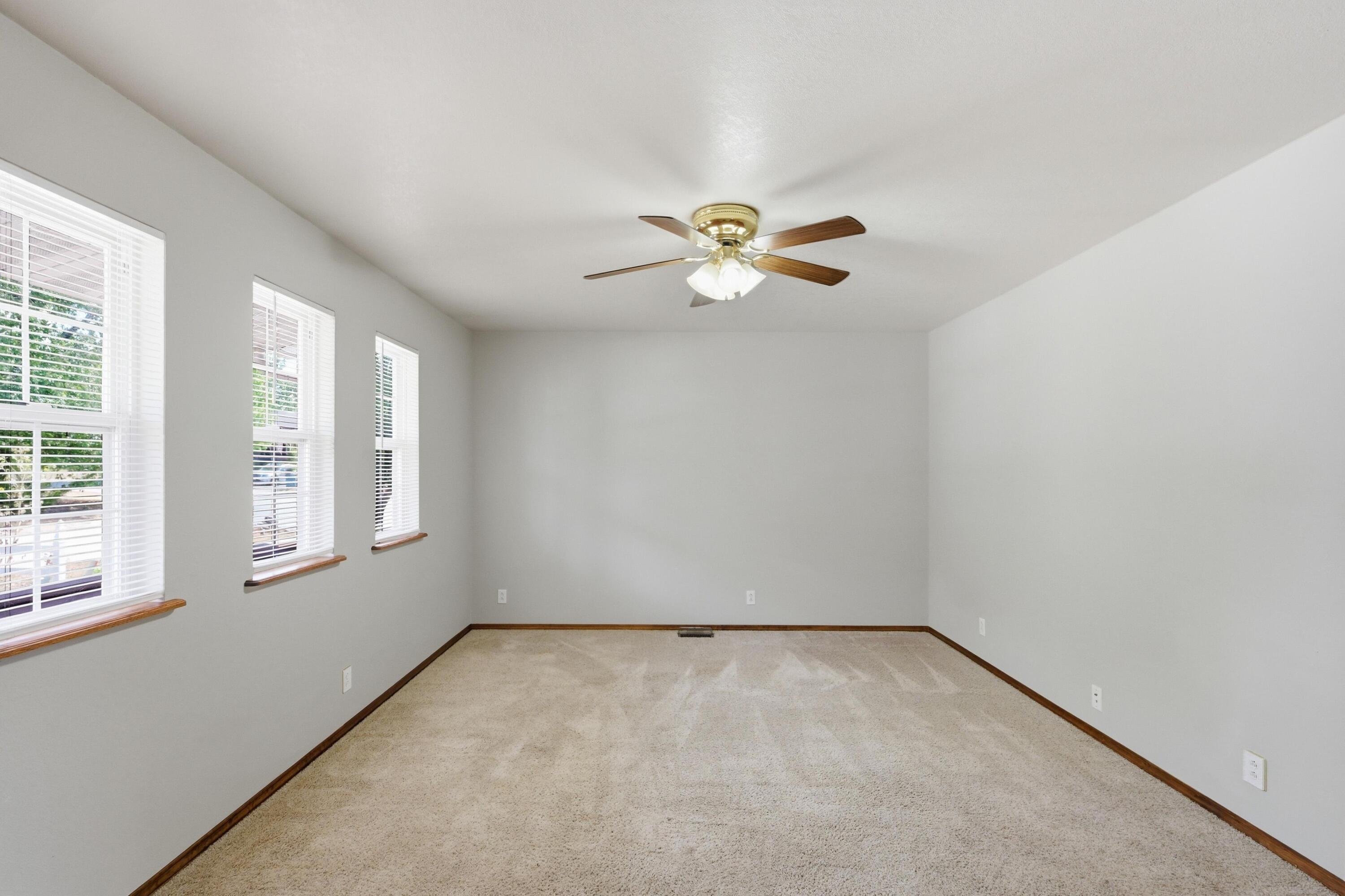 Photo 6 - Residential for sale – 1808  Rachel Drive  Neosho, MO