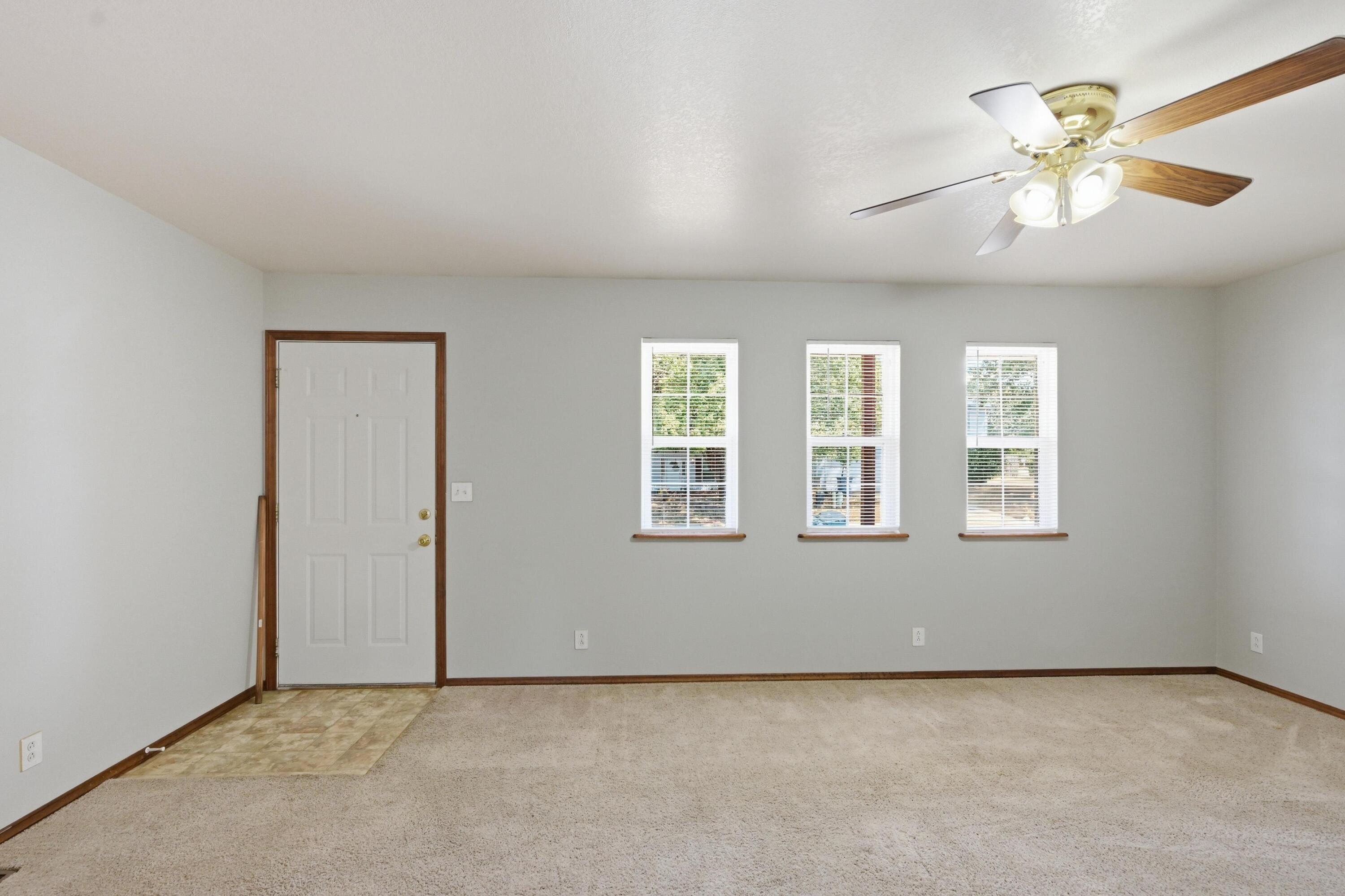 Photo 4 - Residential for sale – 1808  Rachel Drive  Neosho, MO