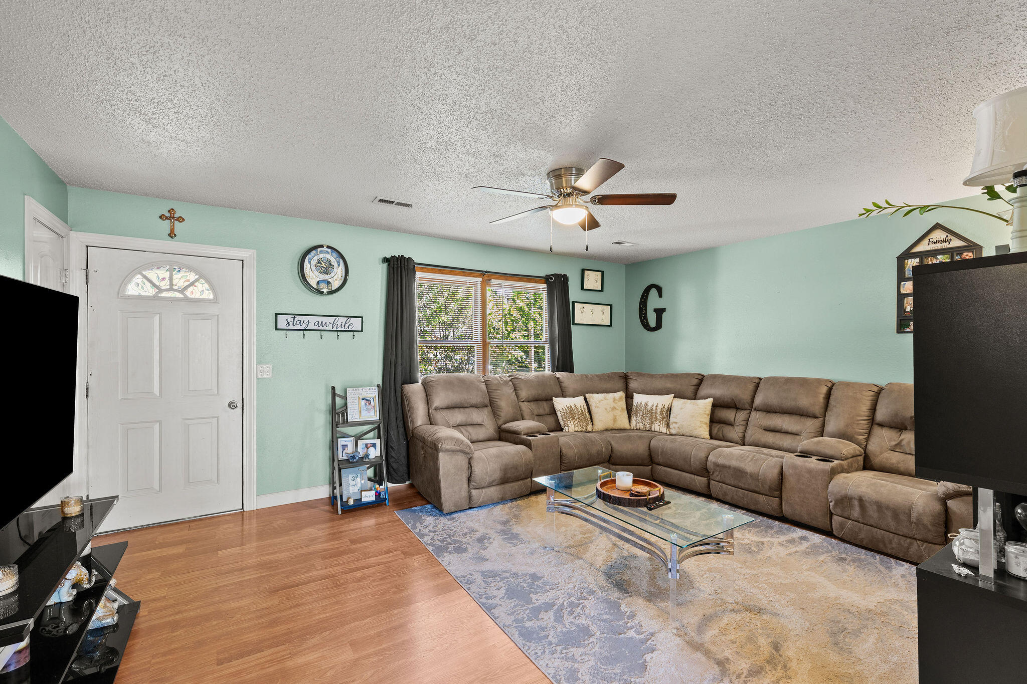 Photo 5 - Residential for sale – 714 E Van Buren Street  Bolivar, MO