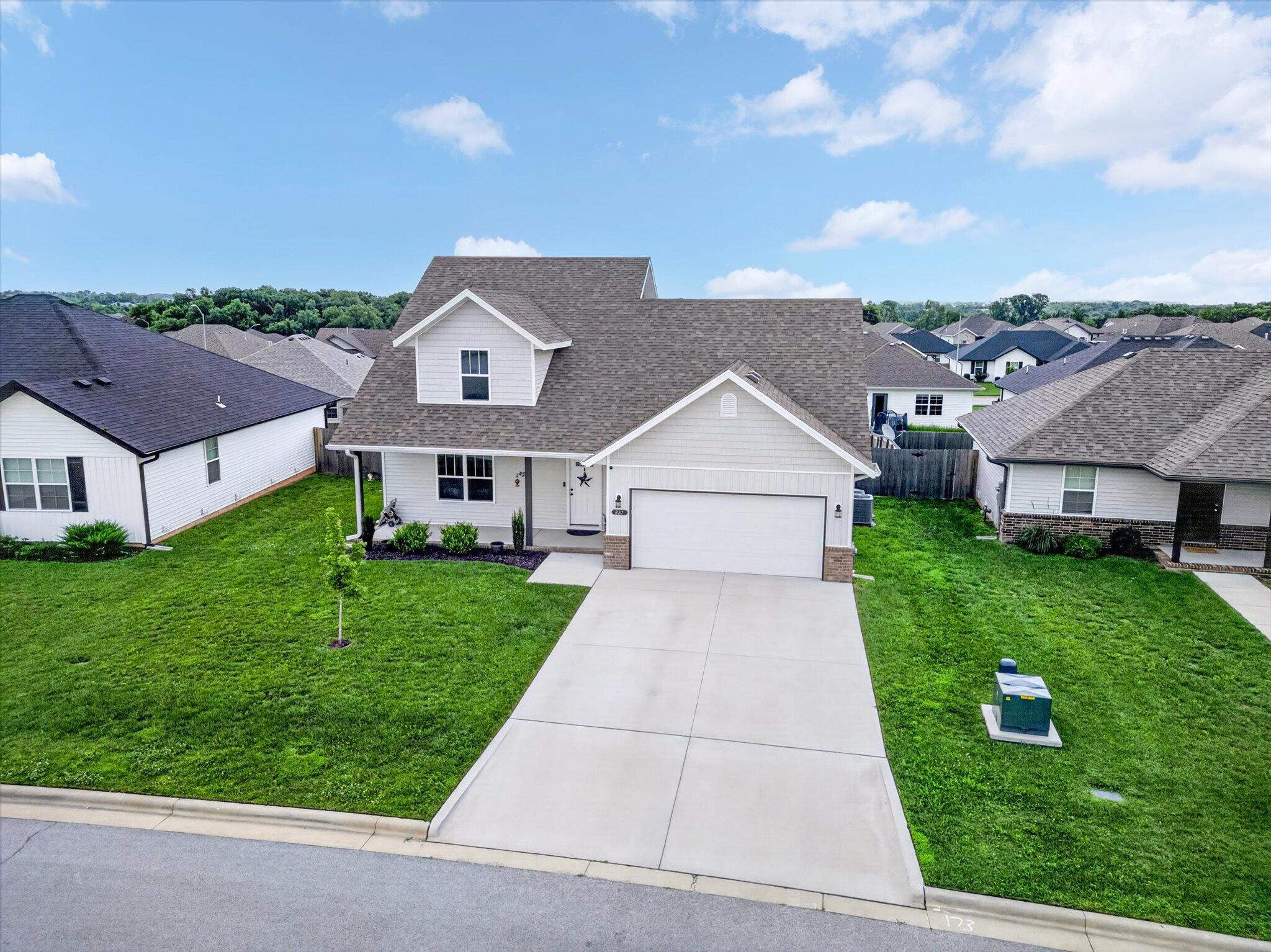 Photo 31 - Residential for sale – 887 S Parkside Circle  Nixa, MO