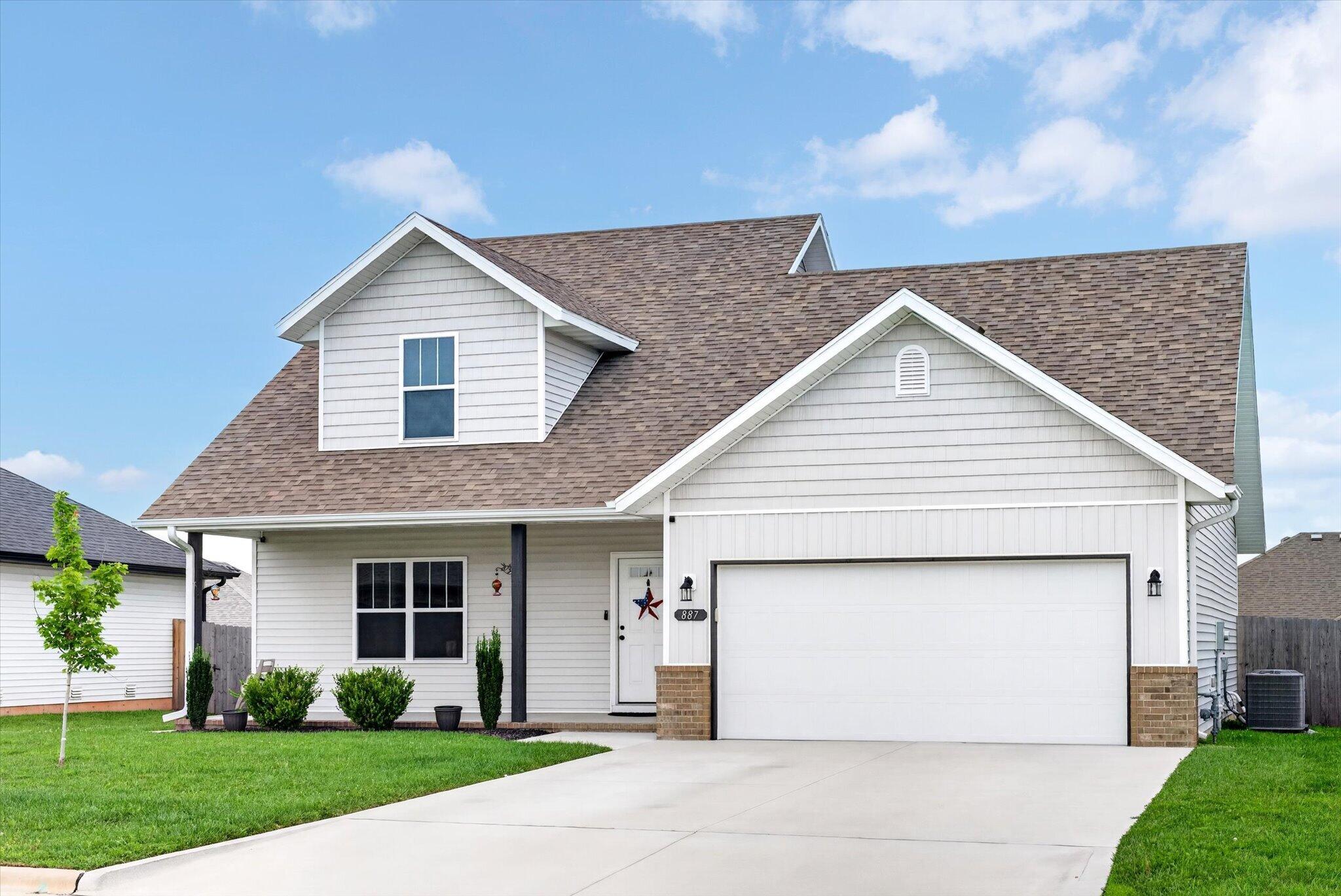 Photo 2 - Residential for sale – 887 S Parkside Circle  Nixa, MO