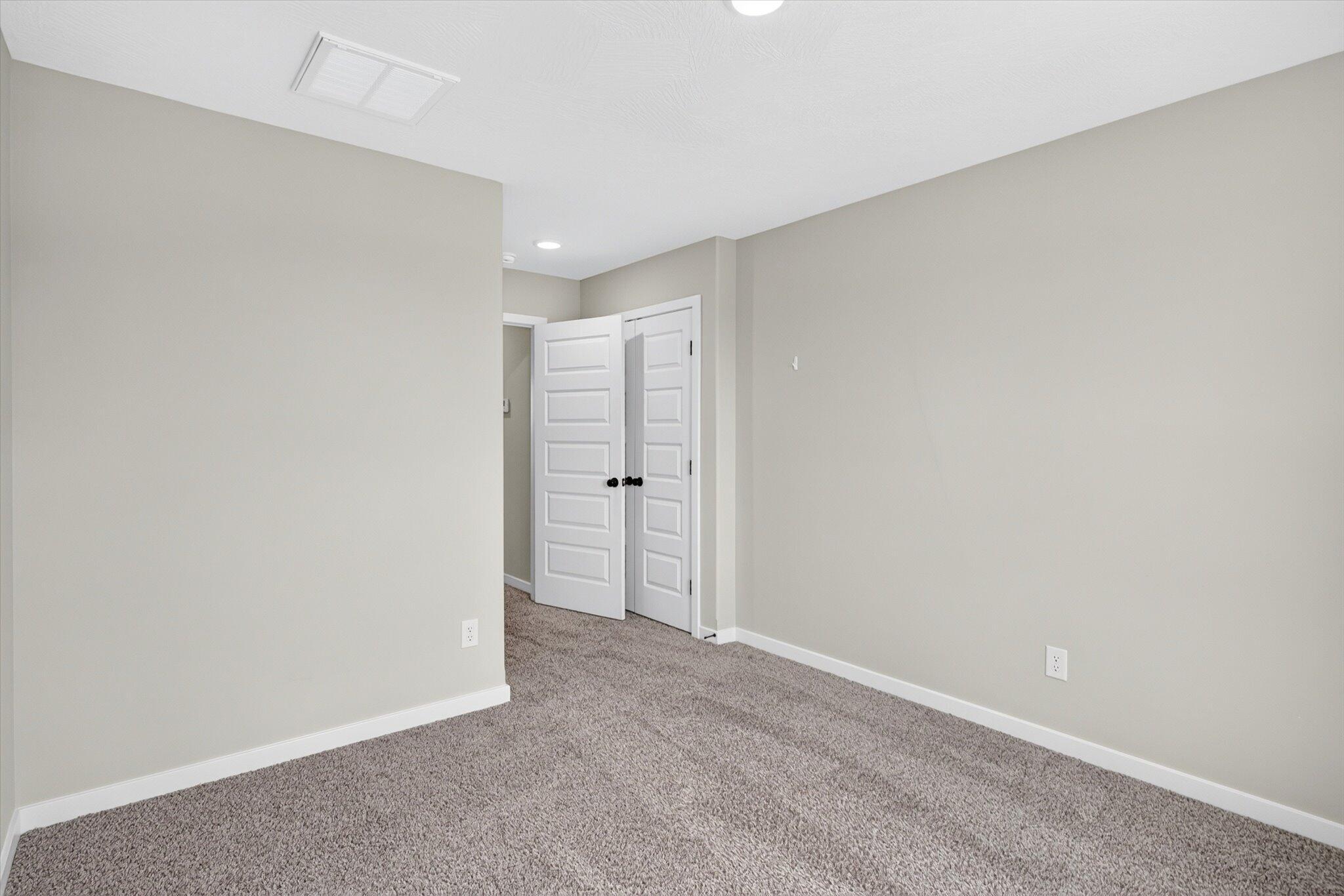 Photo 28 - Residential for sale – 887 S Parkside Circle  Nixa, MO