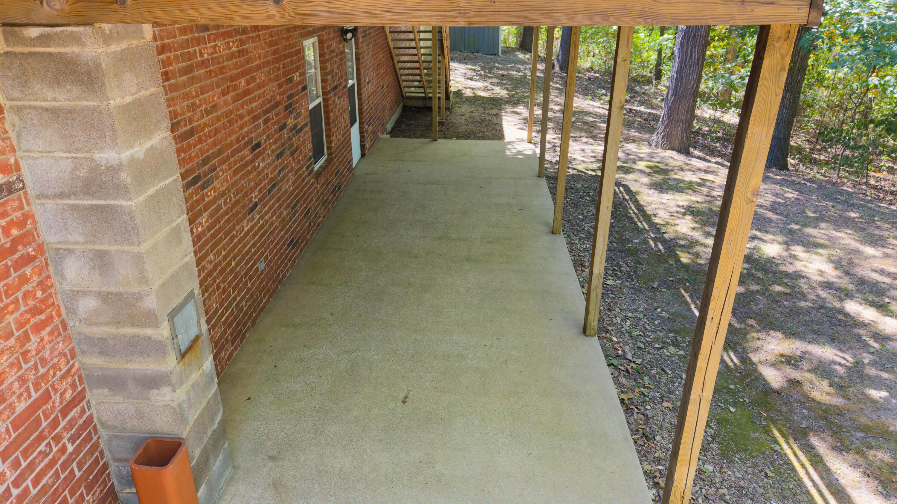 Photo 10 - Residential for sale – 25940  Farm Road 1070   Seligman, MO