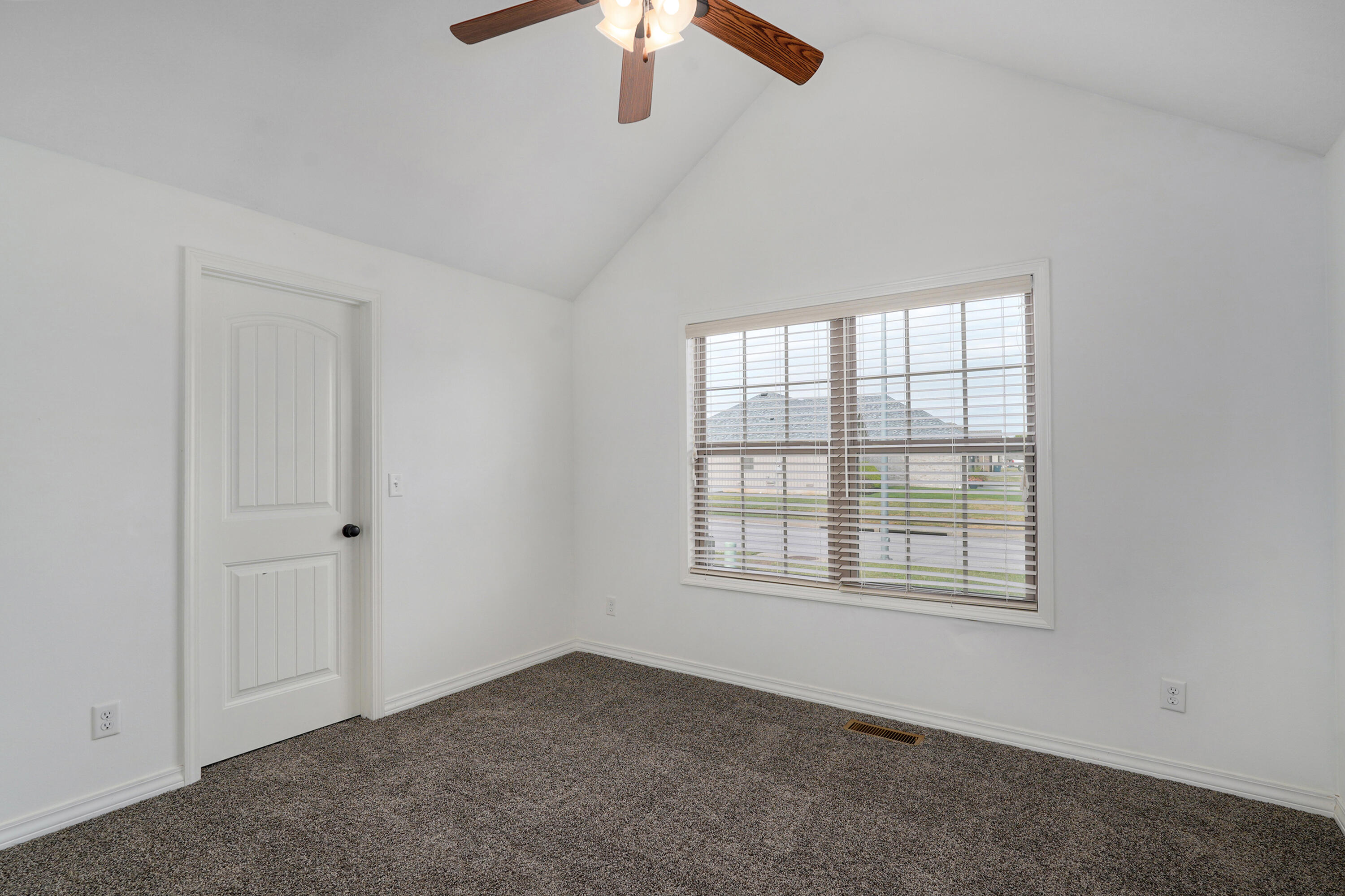 Photo 19 - Residential for sale – 674 N Rockingham   Nixa, MO