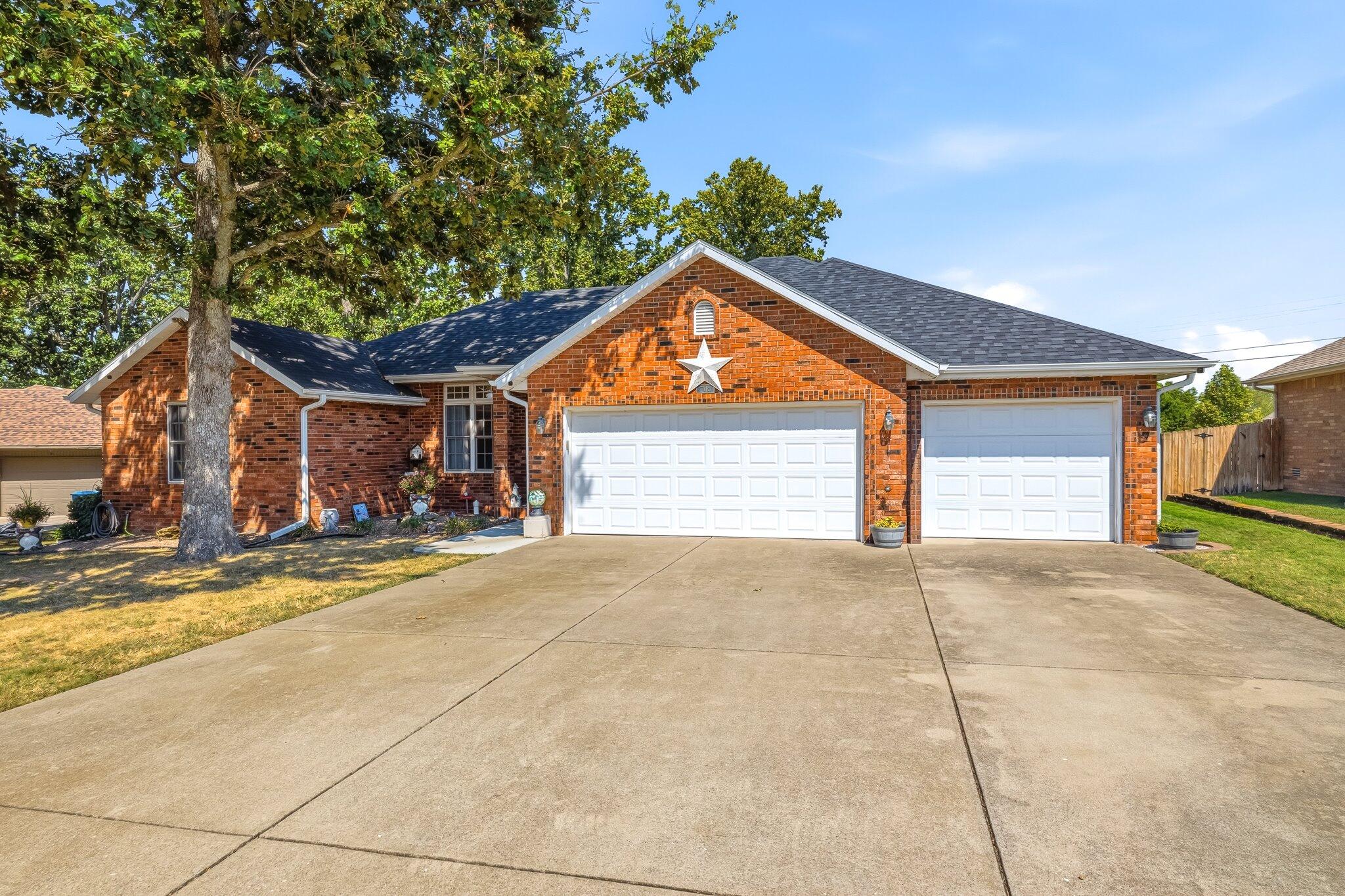Photo 25 - Residential for sale – 705 W Bryant Street  Nixa, MO