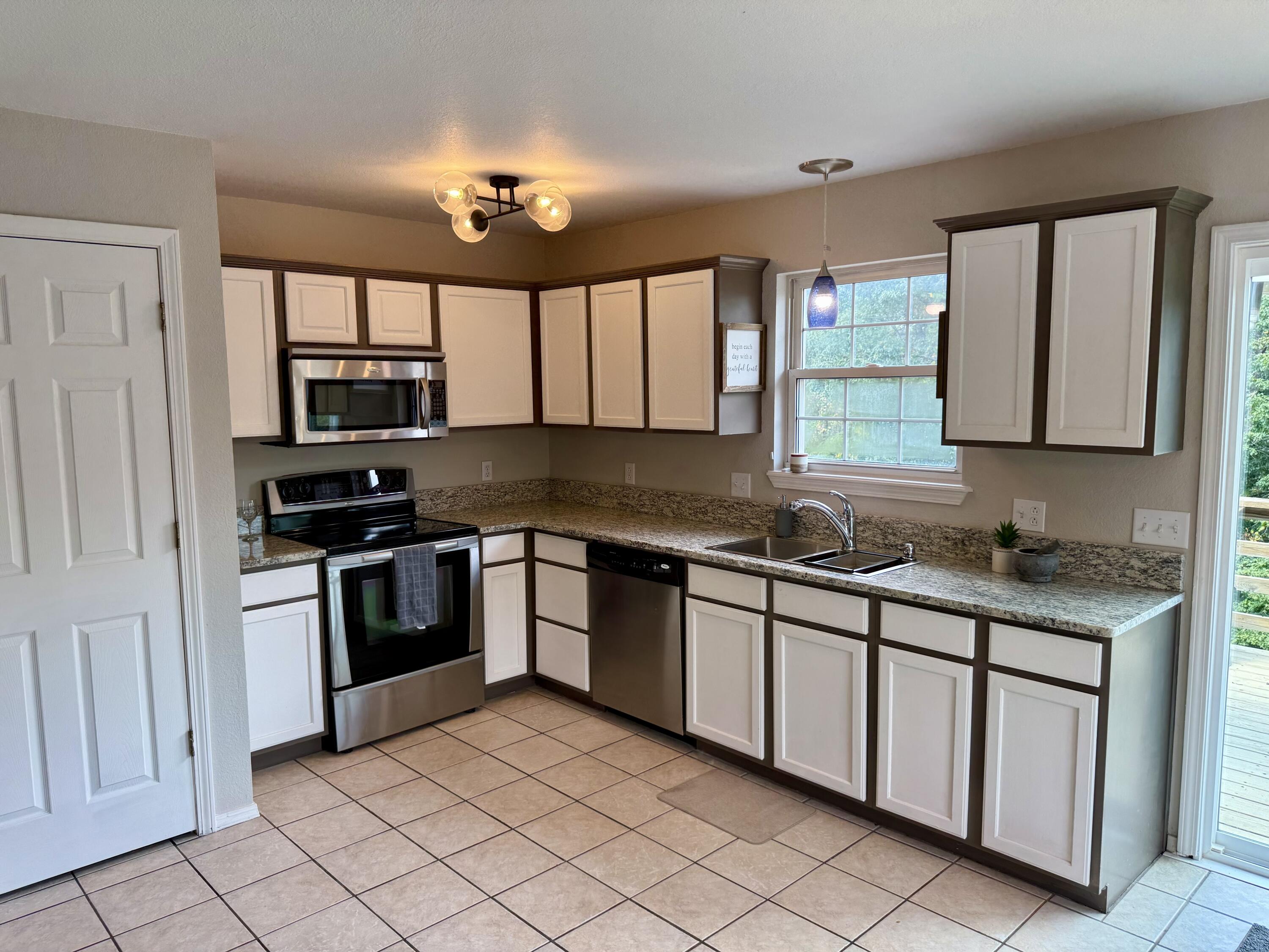 Photo 8 - Residential for sale – 187  Jessi Road  Forsyth, MO